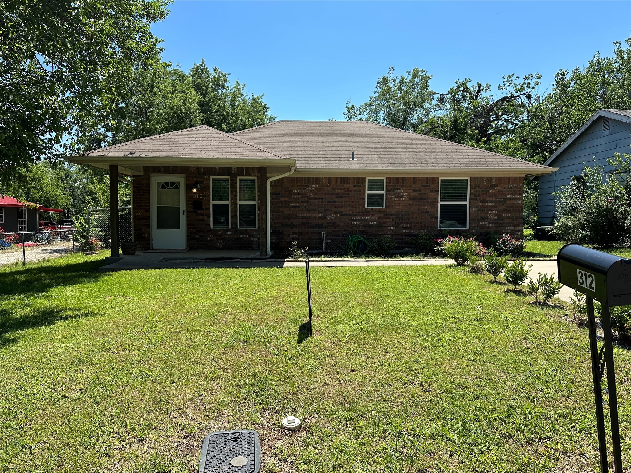 312 W South Street Whitesboro TX 76273