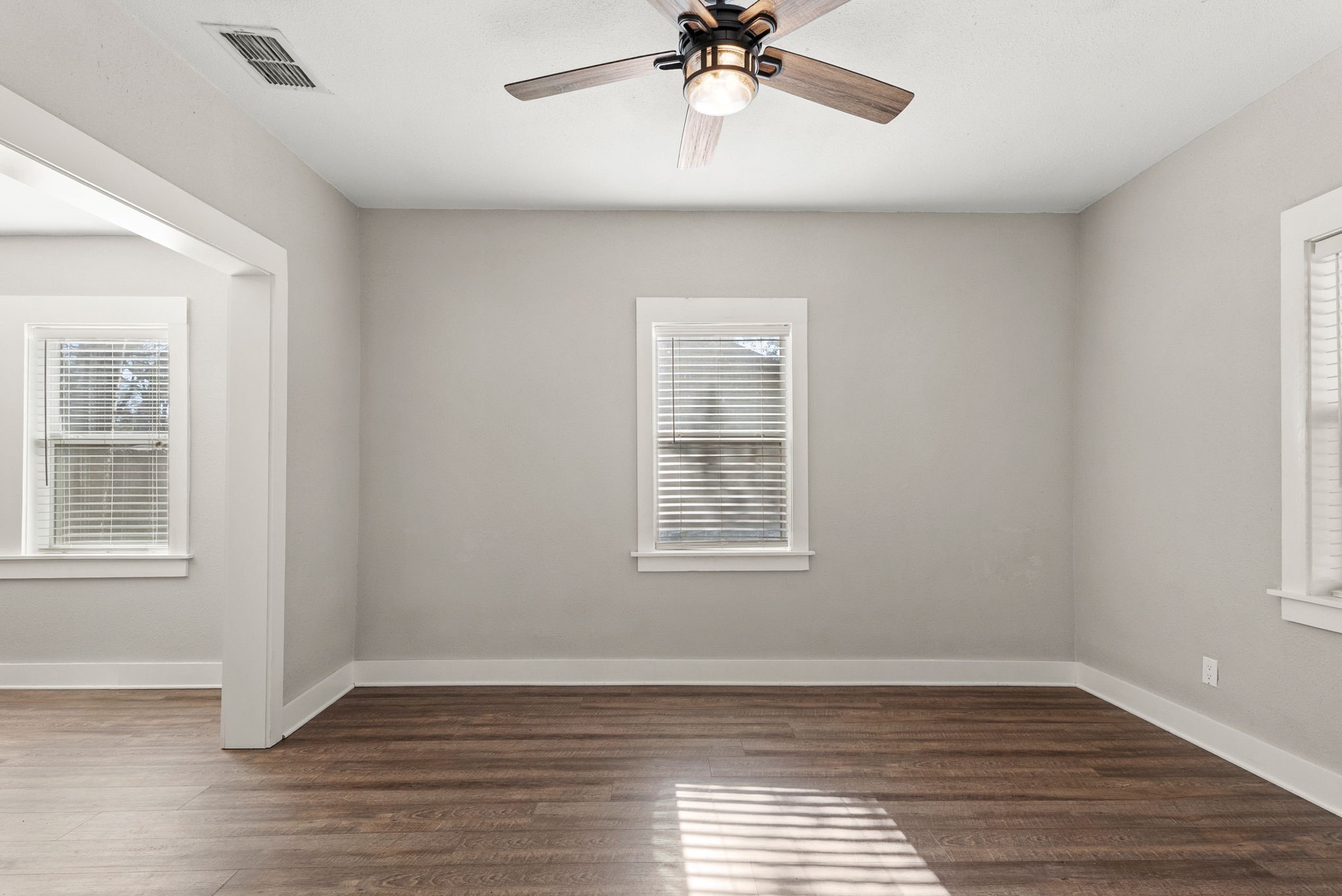 515 W Emma Bullard TX 75757