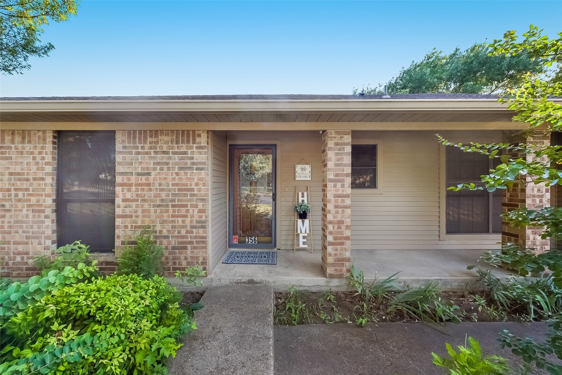 356 S College Avenue Justin TX 76247