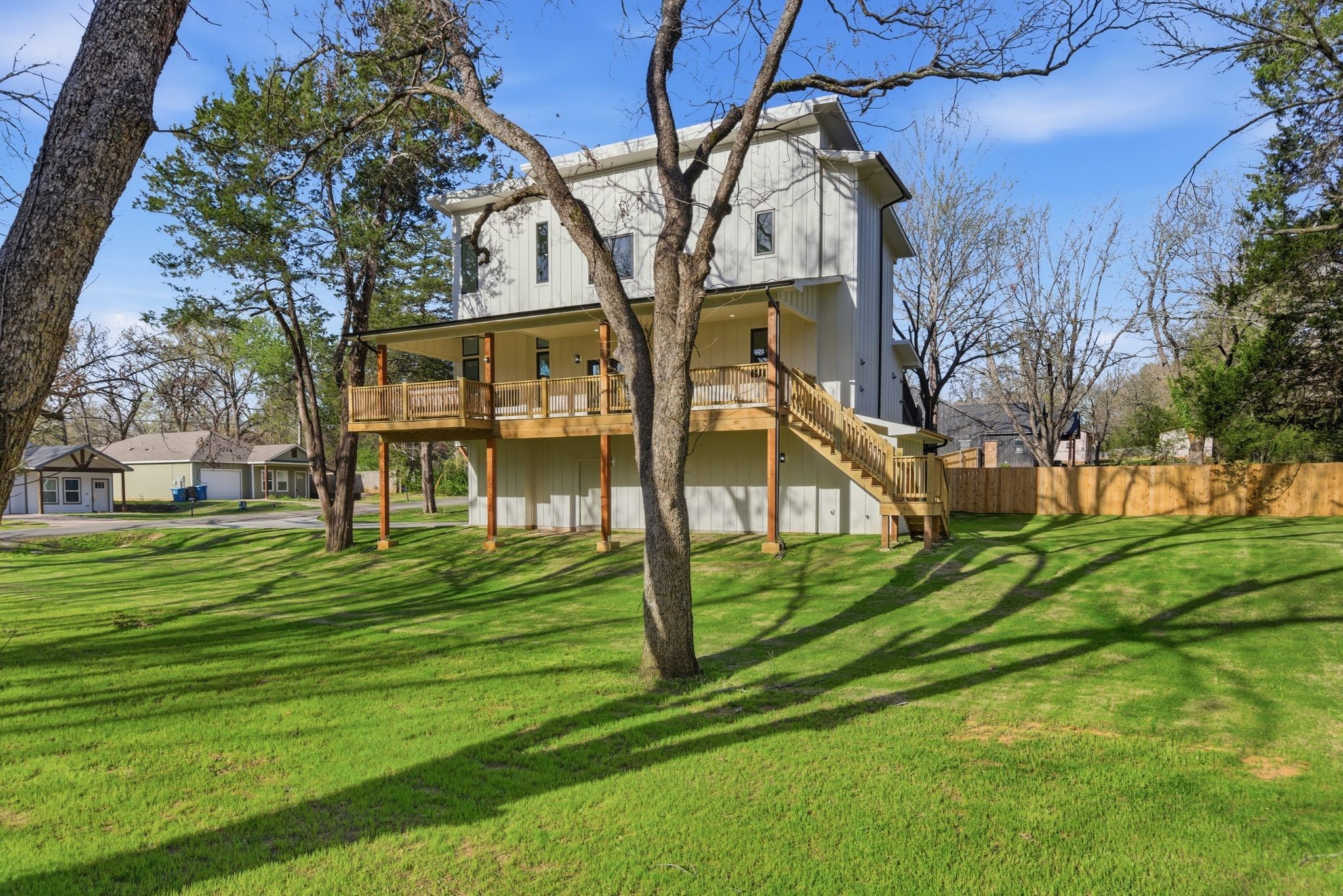 819 Dubois Street Denison TX 75020