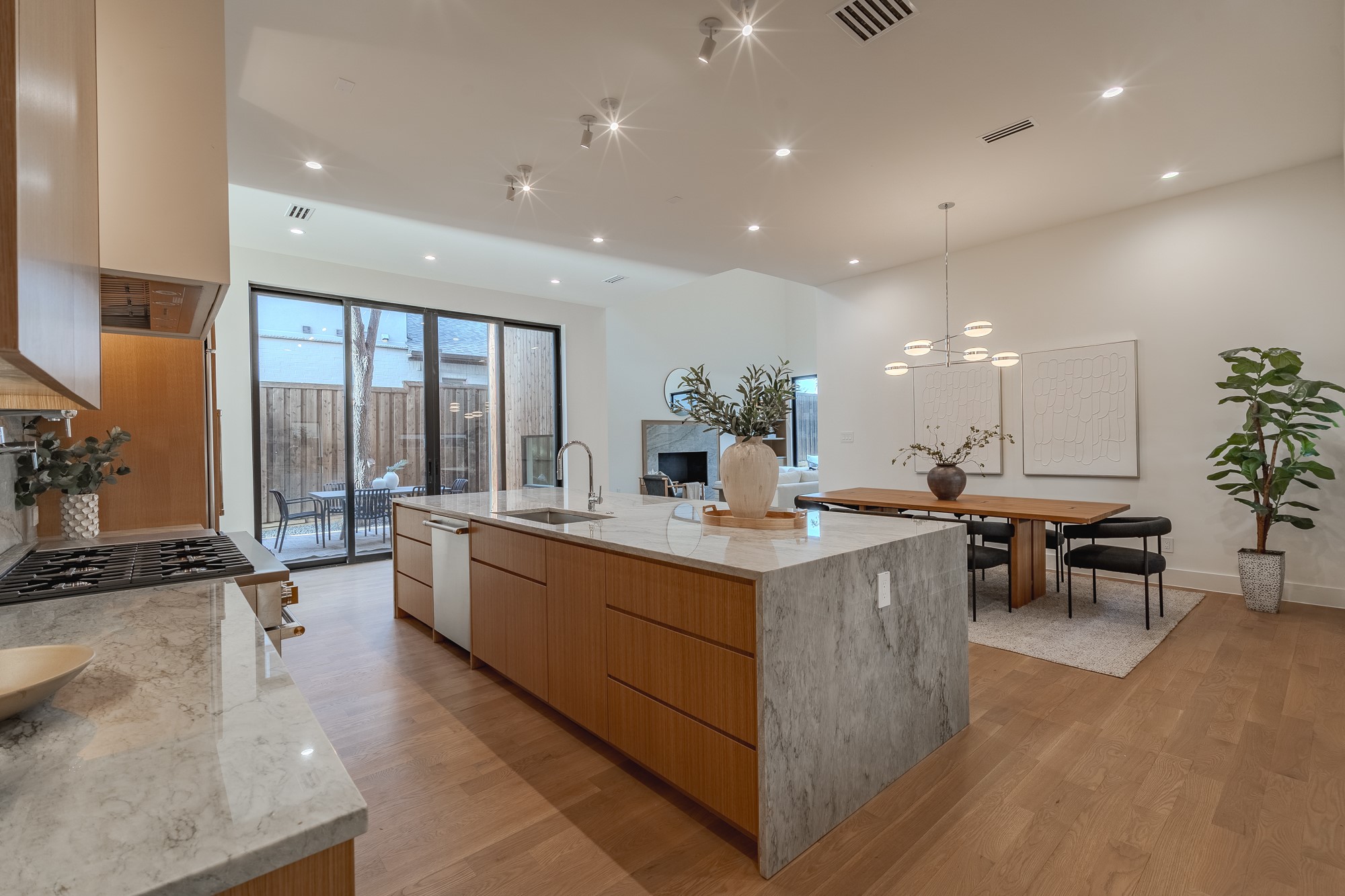 7319 Casa Loma Avenue Dallas TX 75214