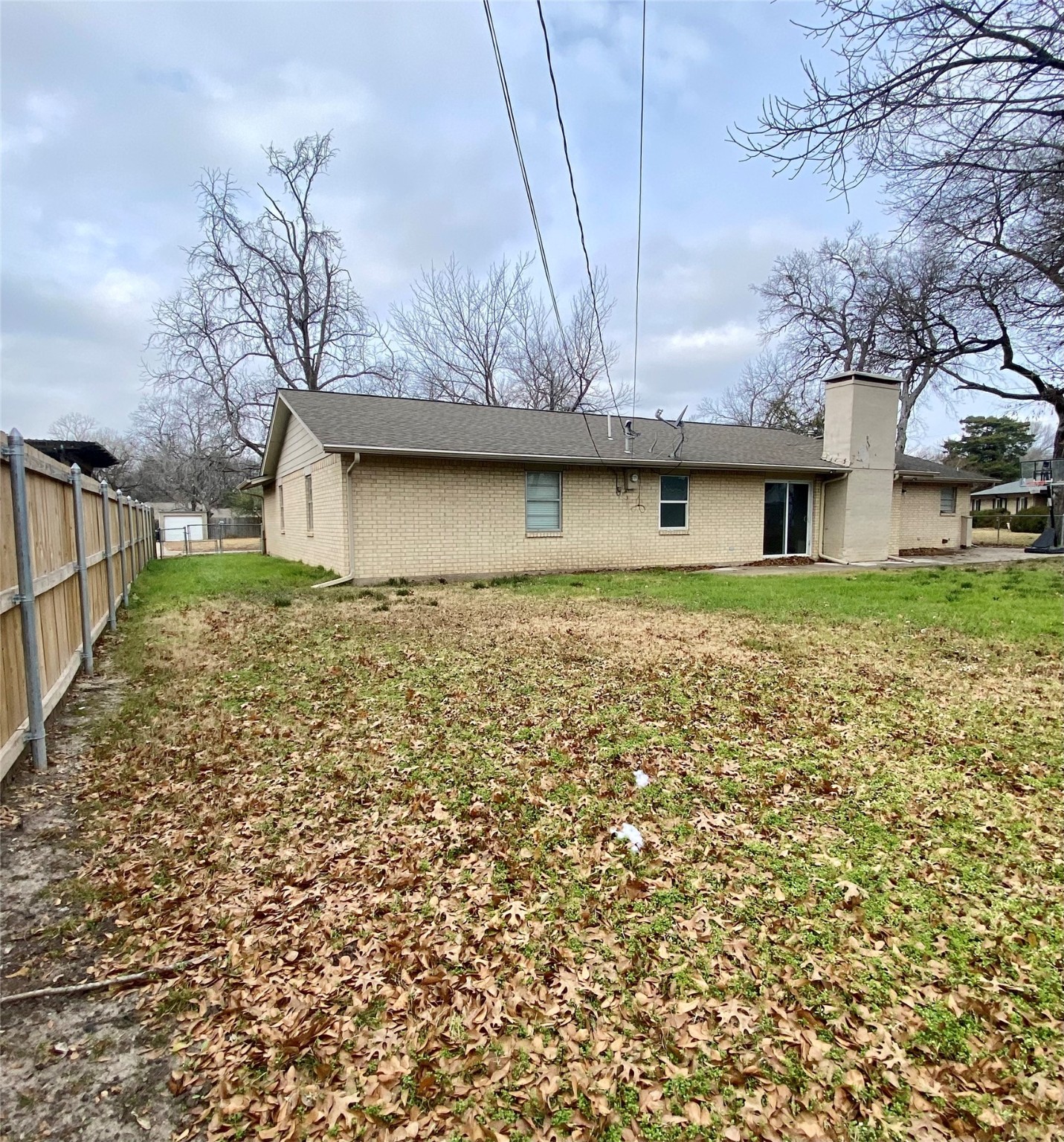 2004 Blue Bird Circle Bonham TX 75418