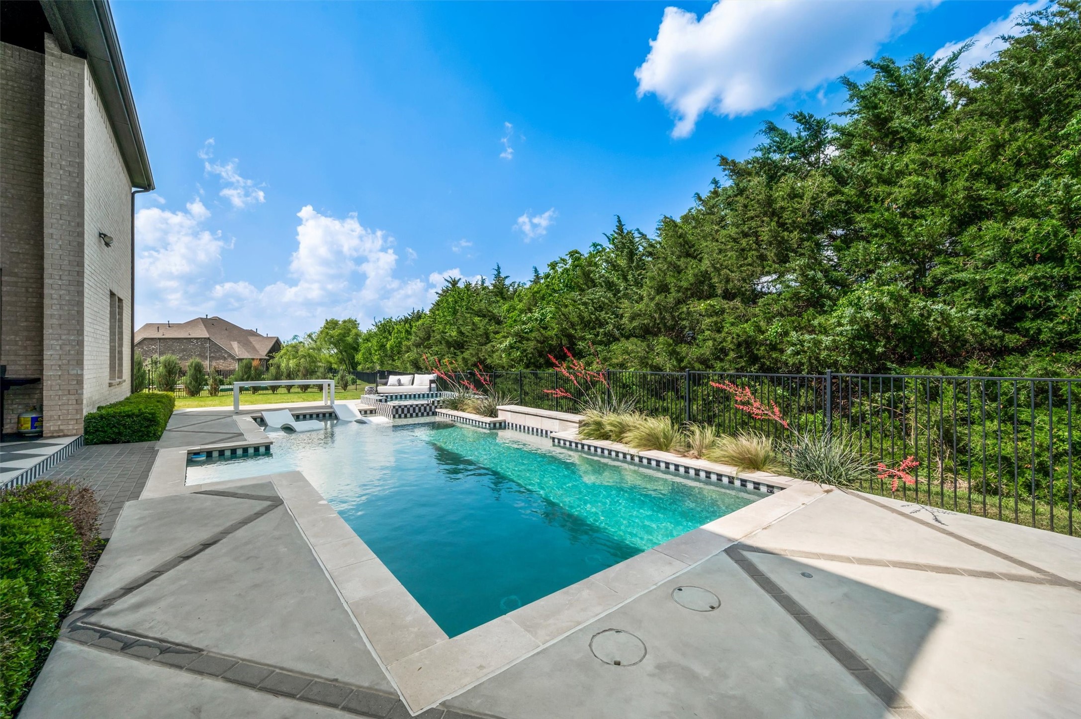 2516 Pampas Court Heath TX 75126