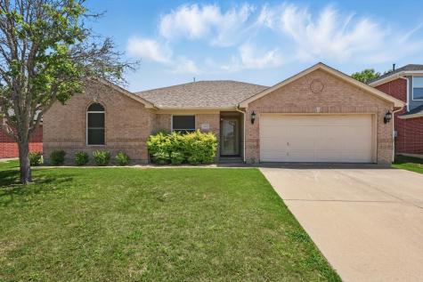 4610 Bluebird Lane Mansfield TX 76063