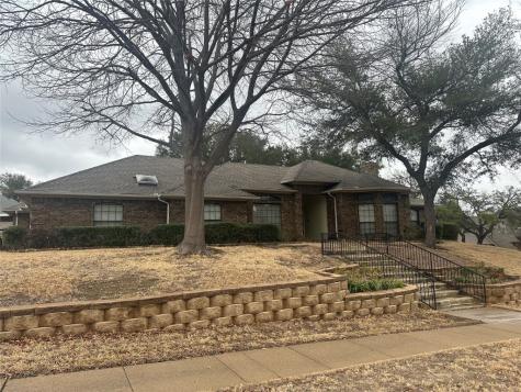 2722 Country Valley Road Garland TX 75043