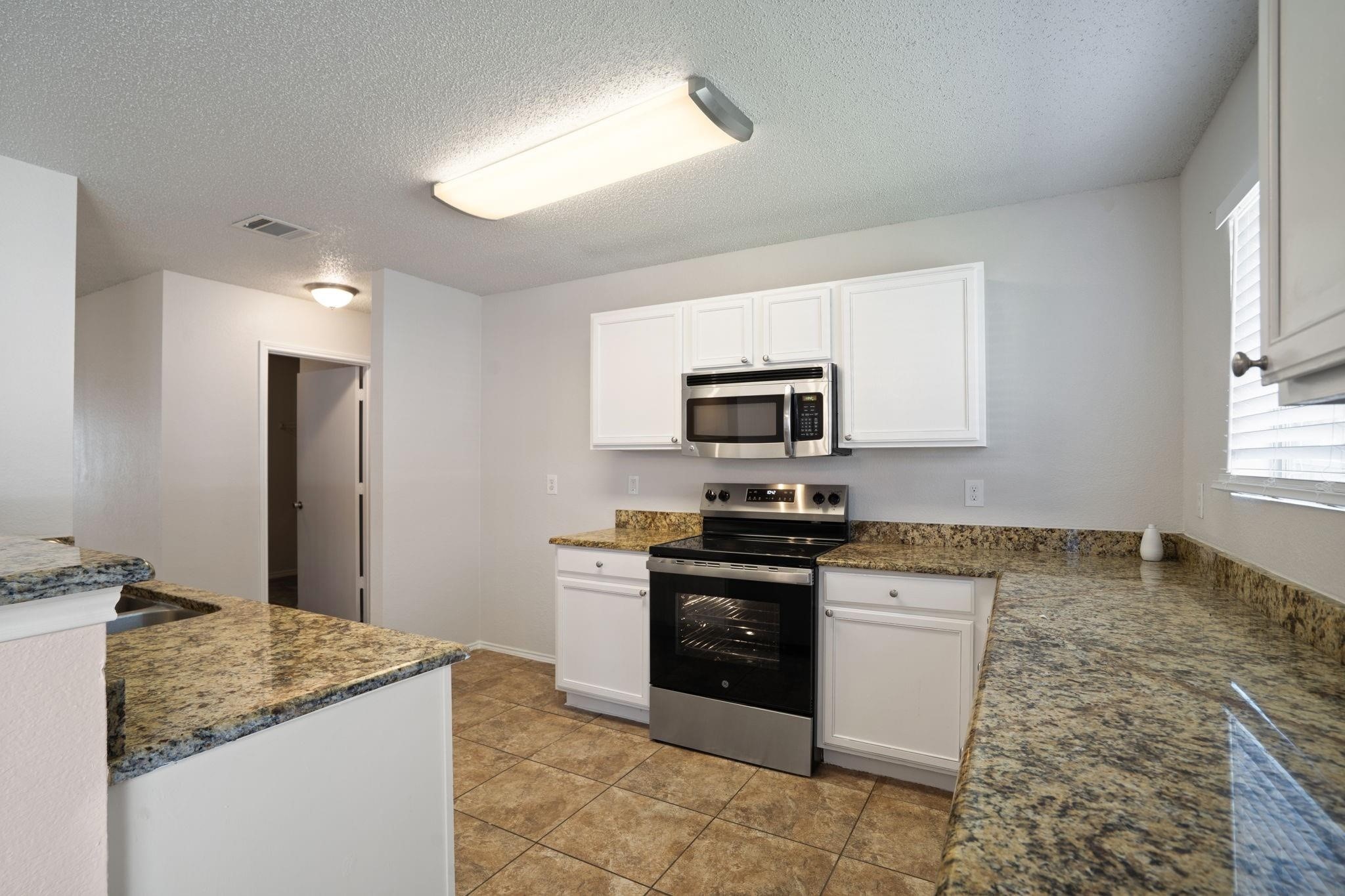 7816 Whitney Lane Fort Worth TX 76112