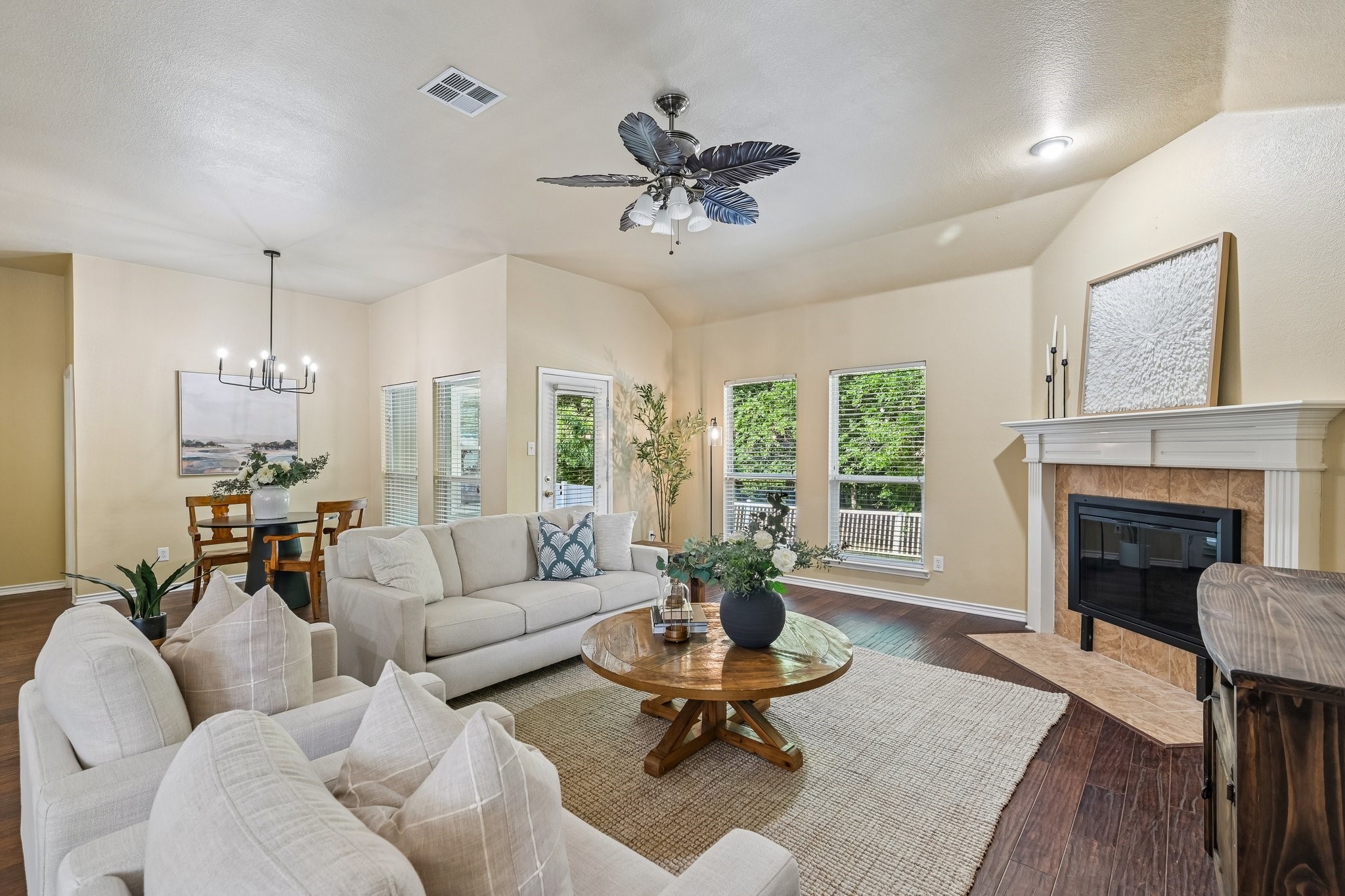 1321 Stone Mountain Parkway Savannah TX 76227