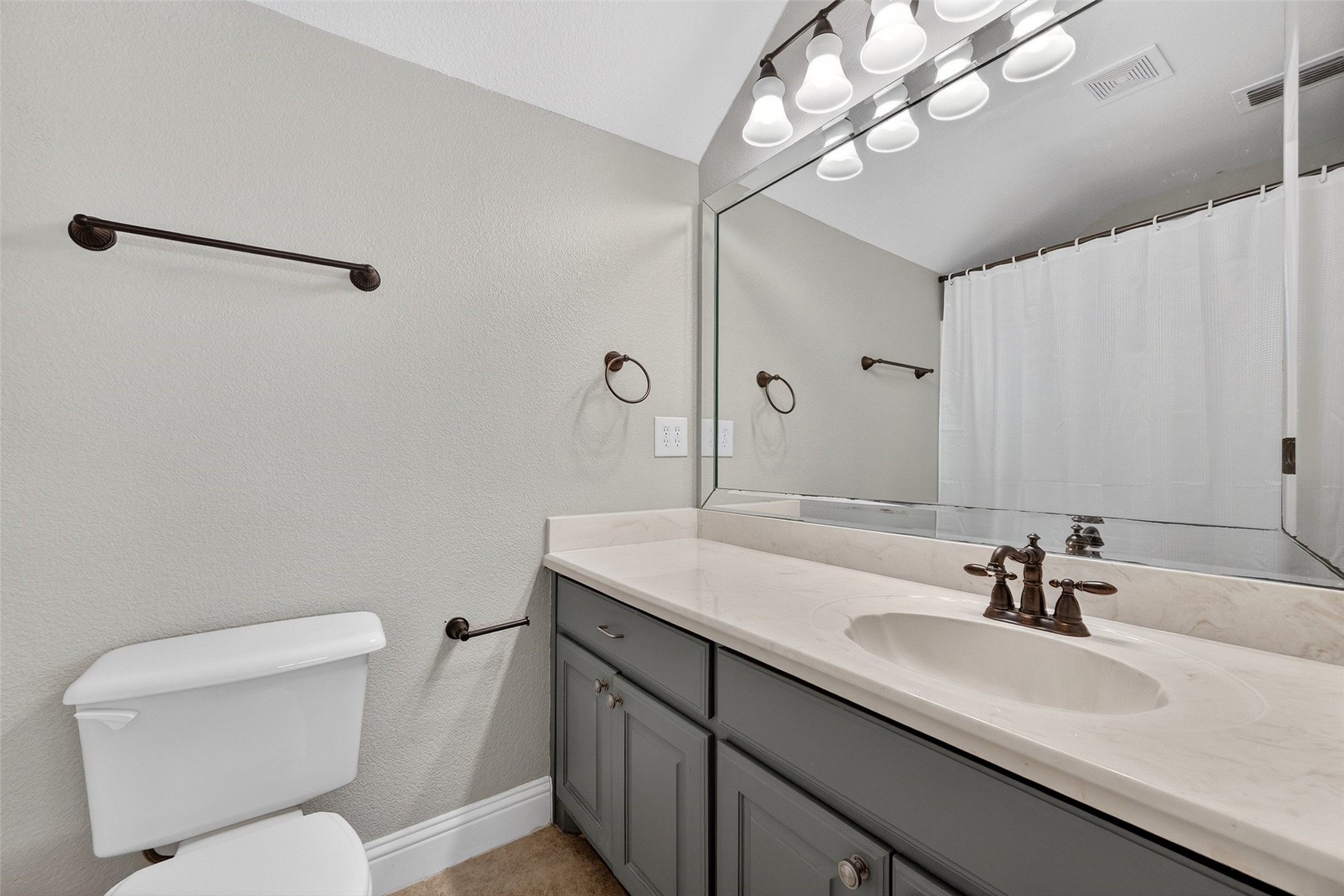 3250 Katy Kourt E Midlothian TX 76065