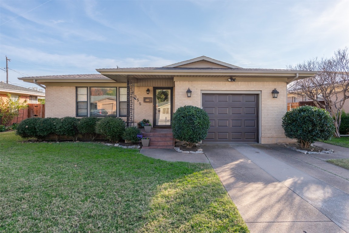 6555 Locke Avenue Fort Worth TX 76116