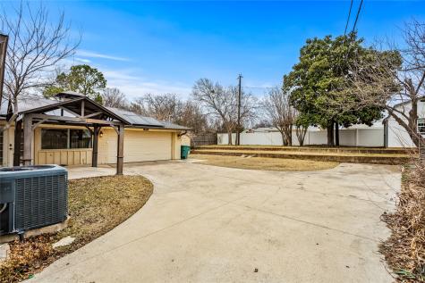 1401 Greenbrier Drive Sherman TX 75092
