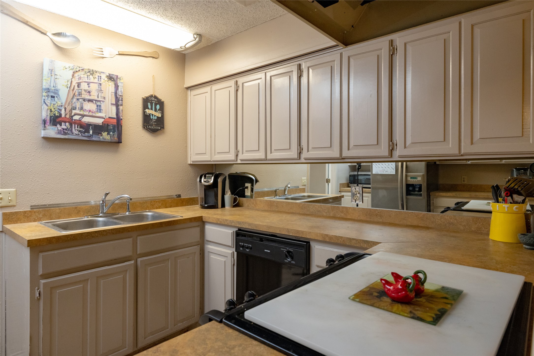 215 Mountainview Drive Hurst TX 76054