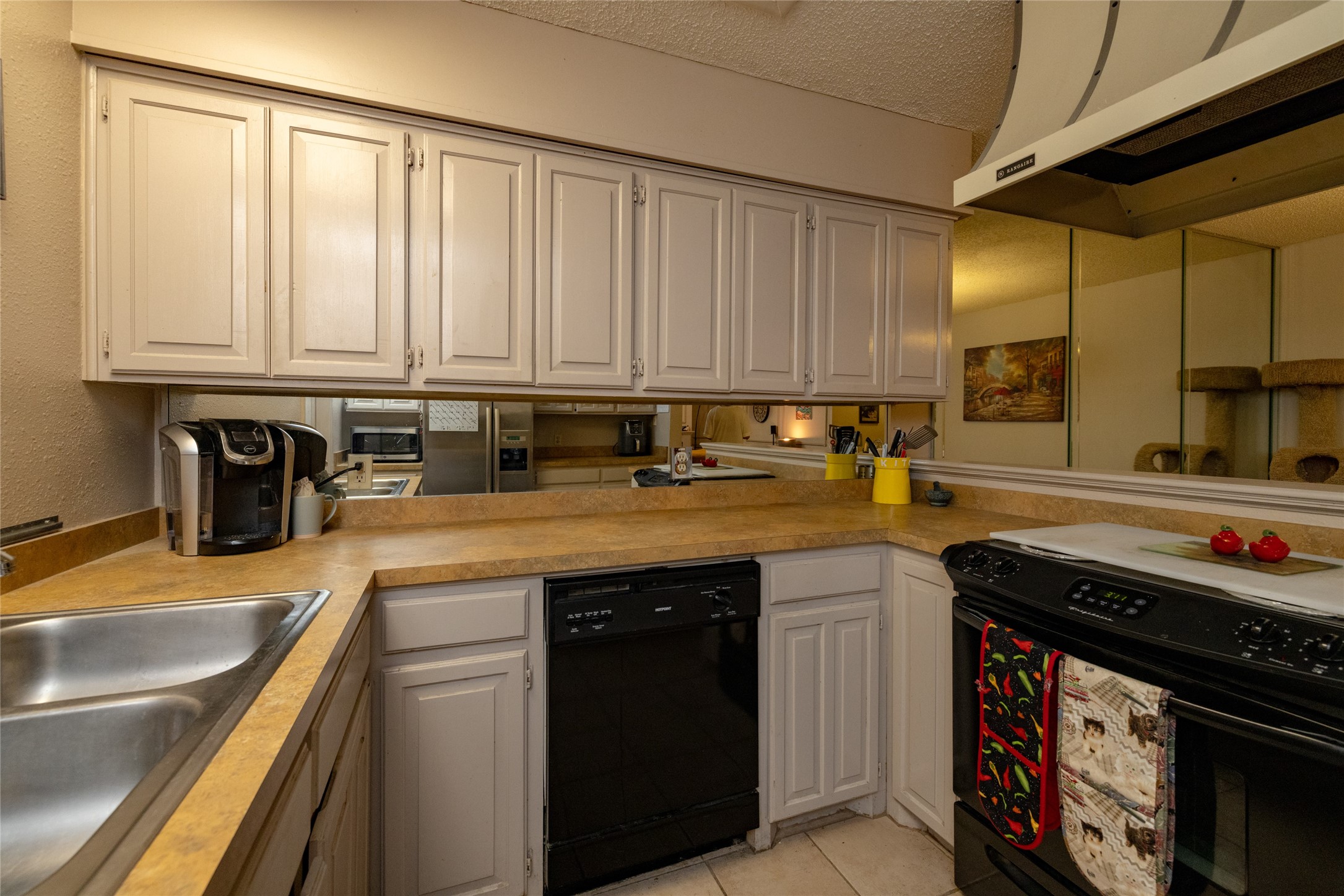 215 Mountainview Drive Hurst TX 76054