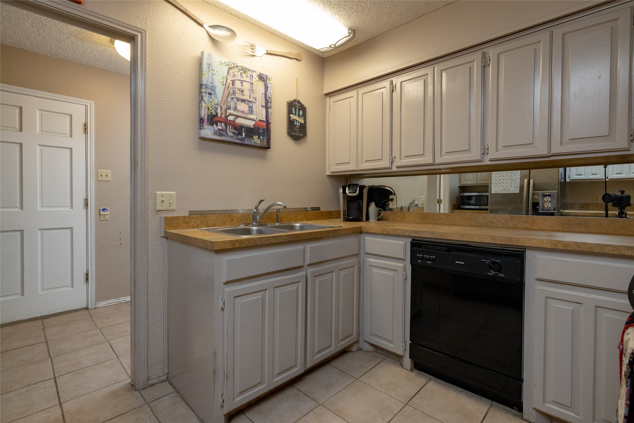 215 Mountainview Drive Hurst TX 76054