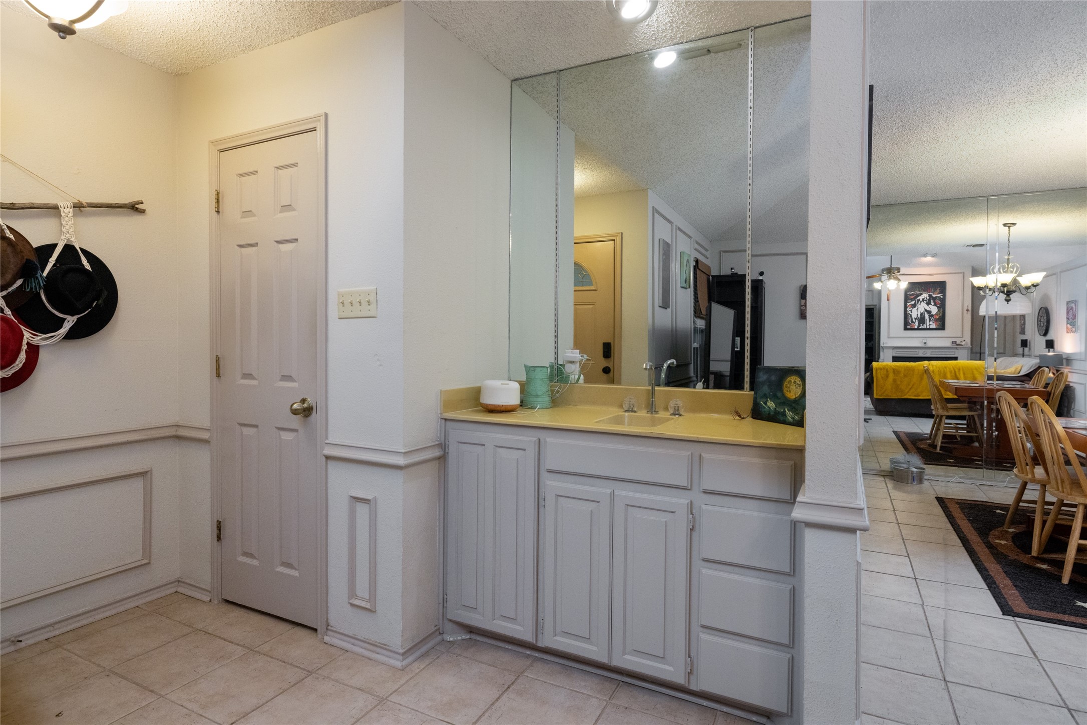 215 Mountainview Drive Hurst TX 76054