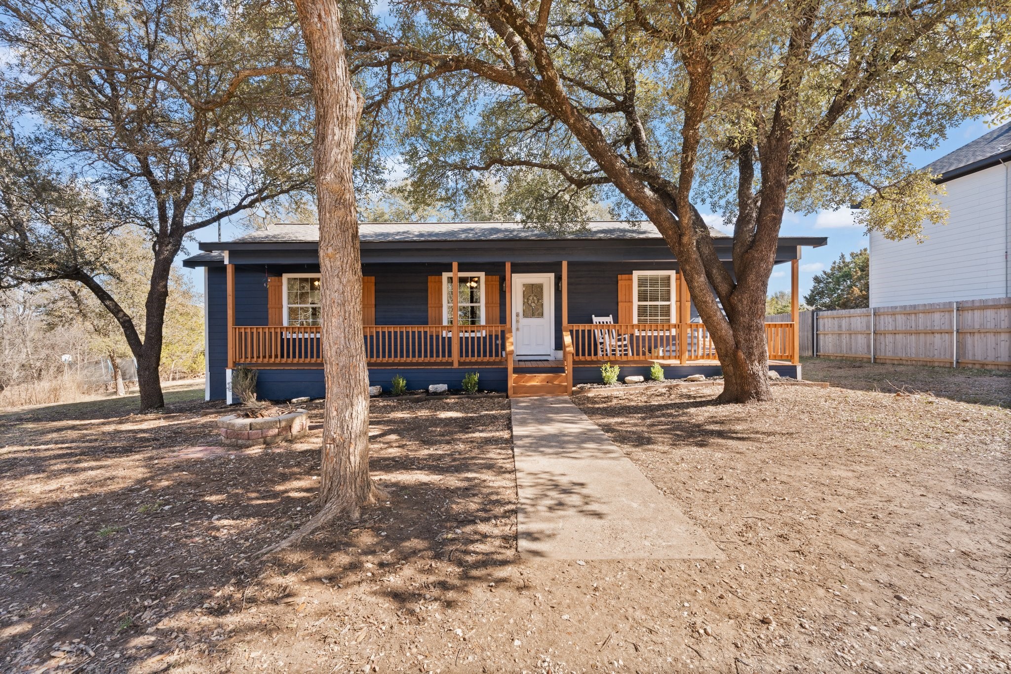 9401 Hilltop Street Rio Vista TX 76093