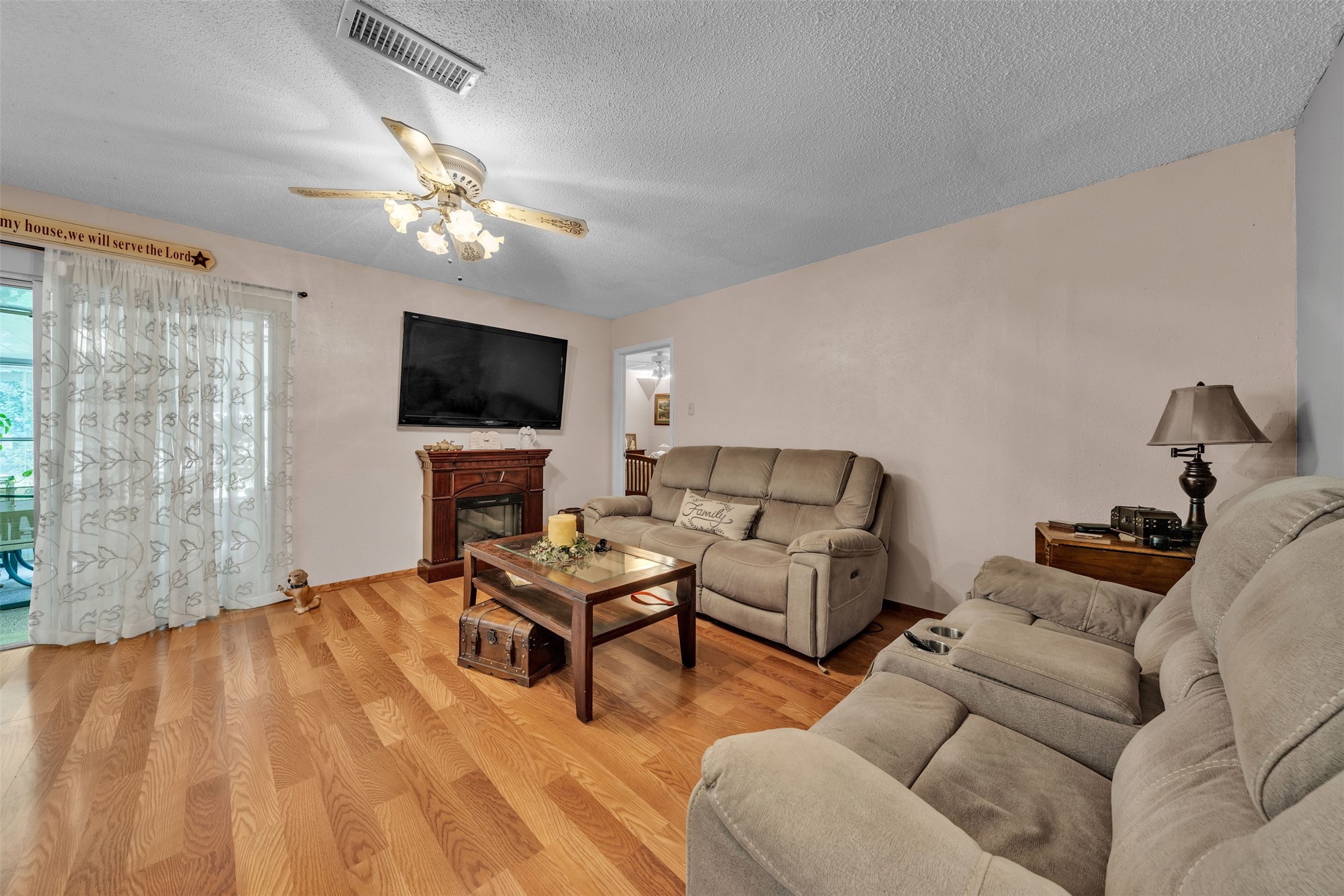 19 Page Street Hurst TX 76053