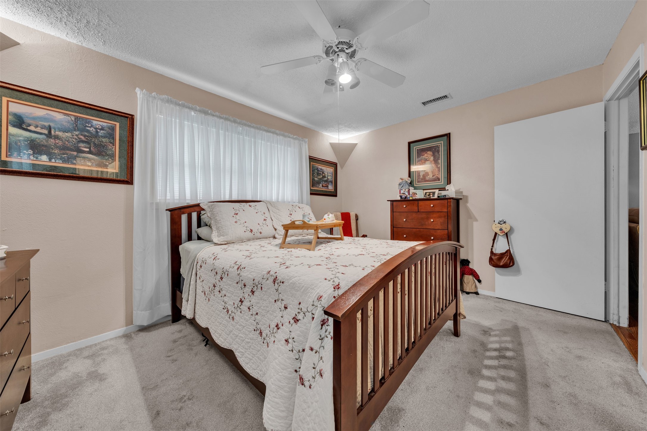 19 Page Street Hurst TX 76053