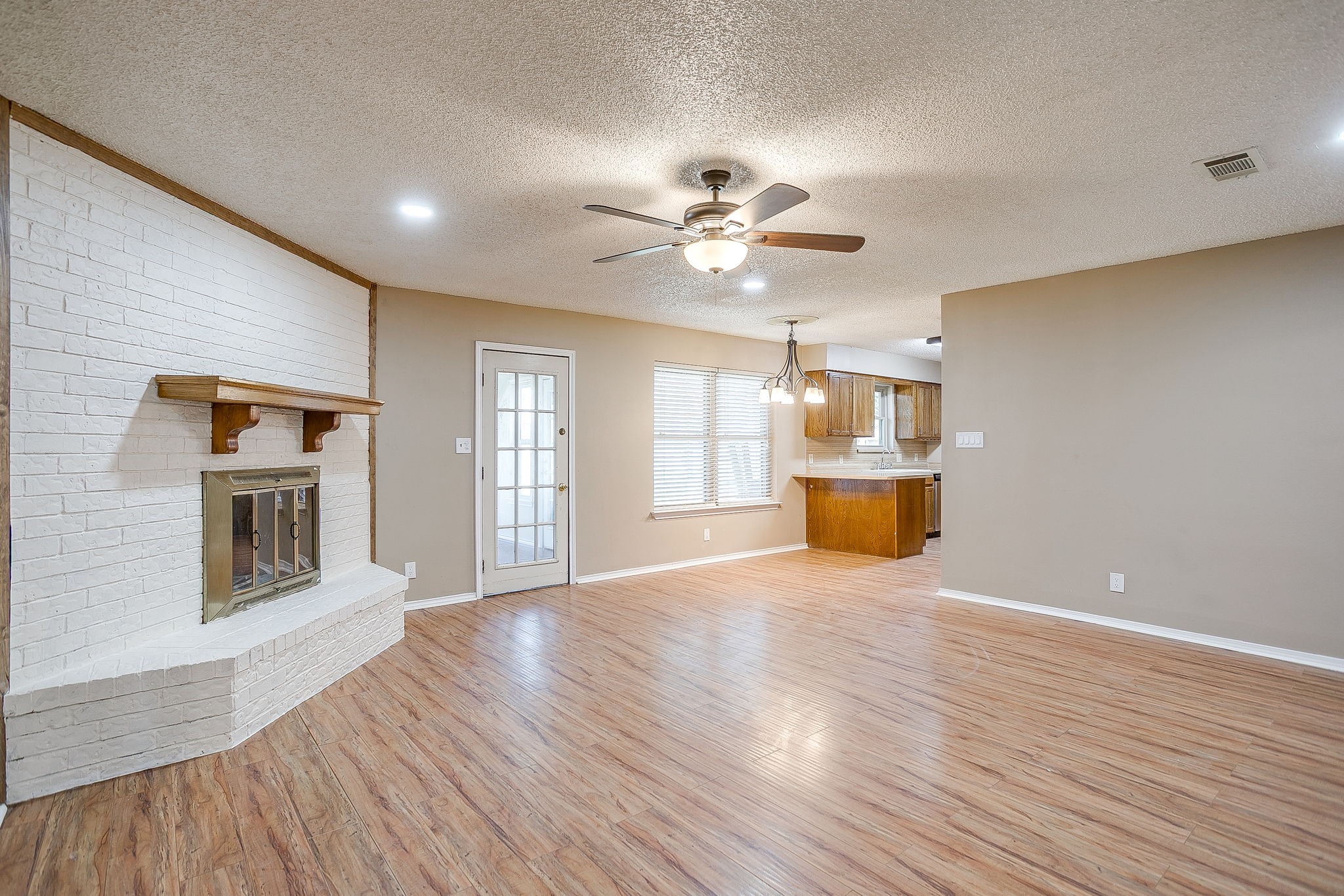 620 Donna Court Burleson TX 76028