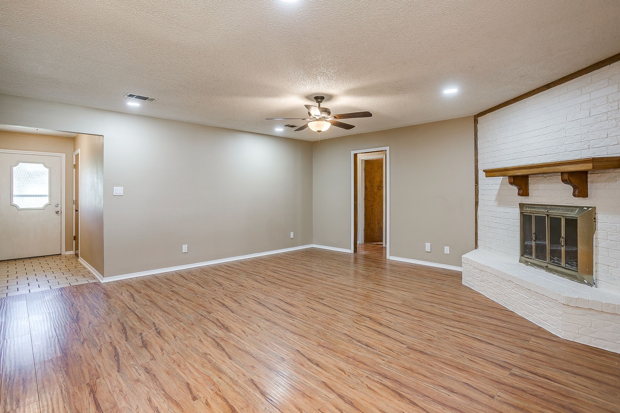 620 Donna Court Burleson TX 76028