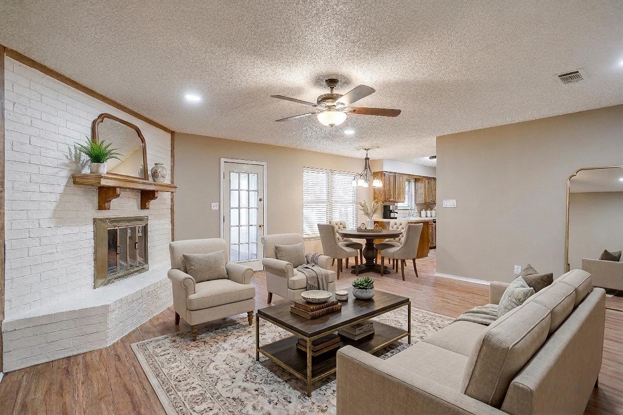620 Donna Court Burleson TX 76028