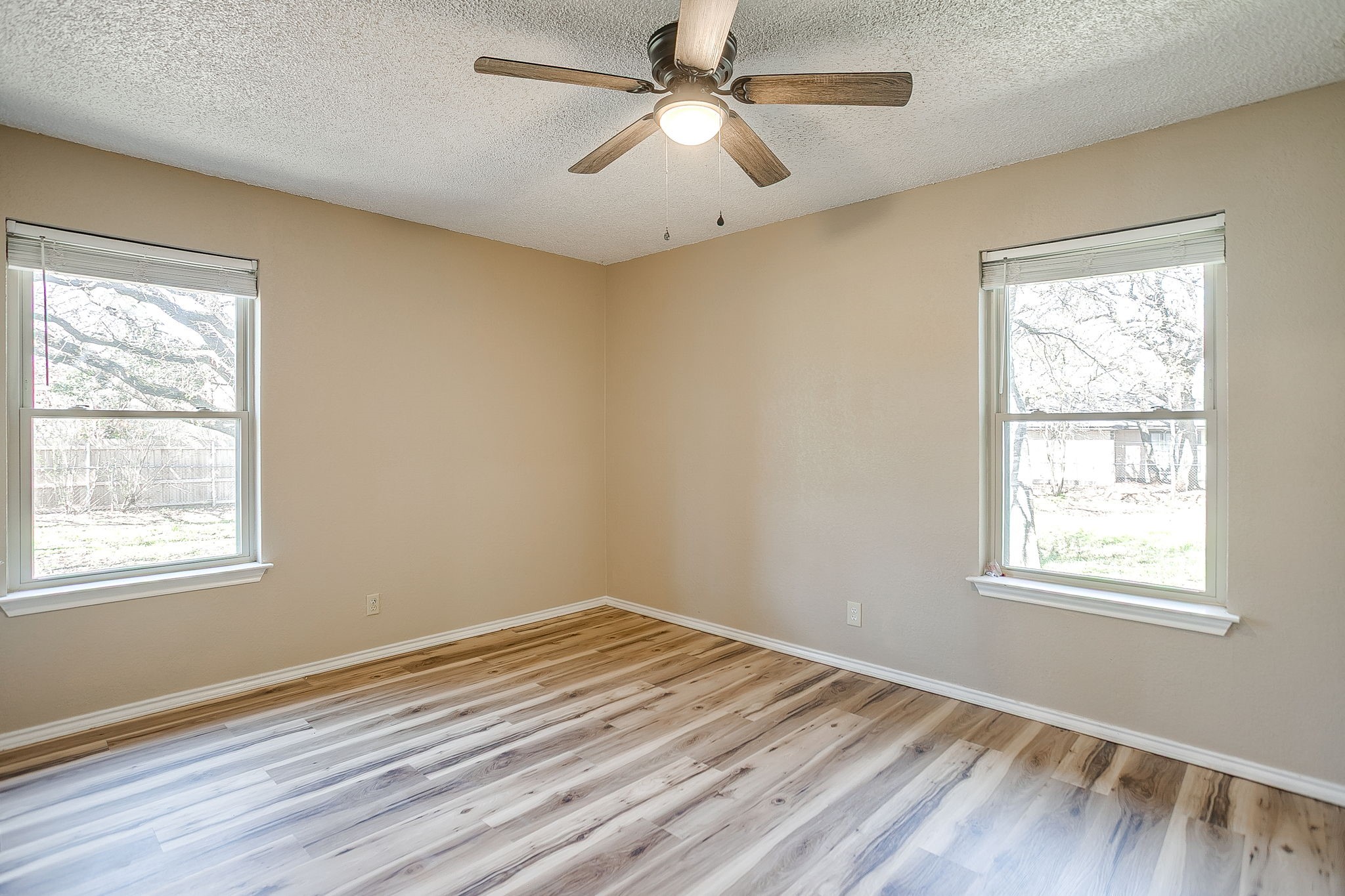 620 Donna Court Burleson TX 76028