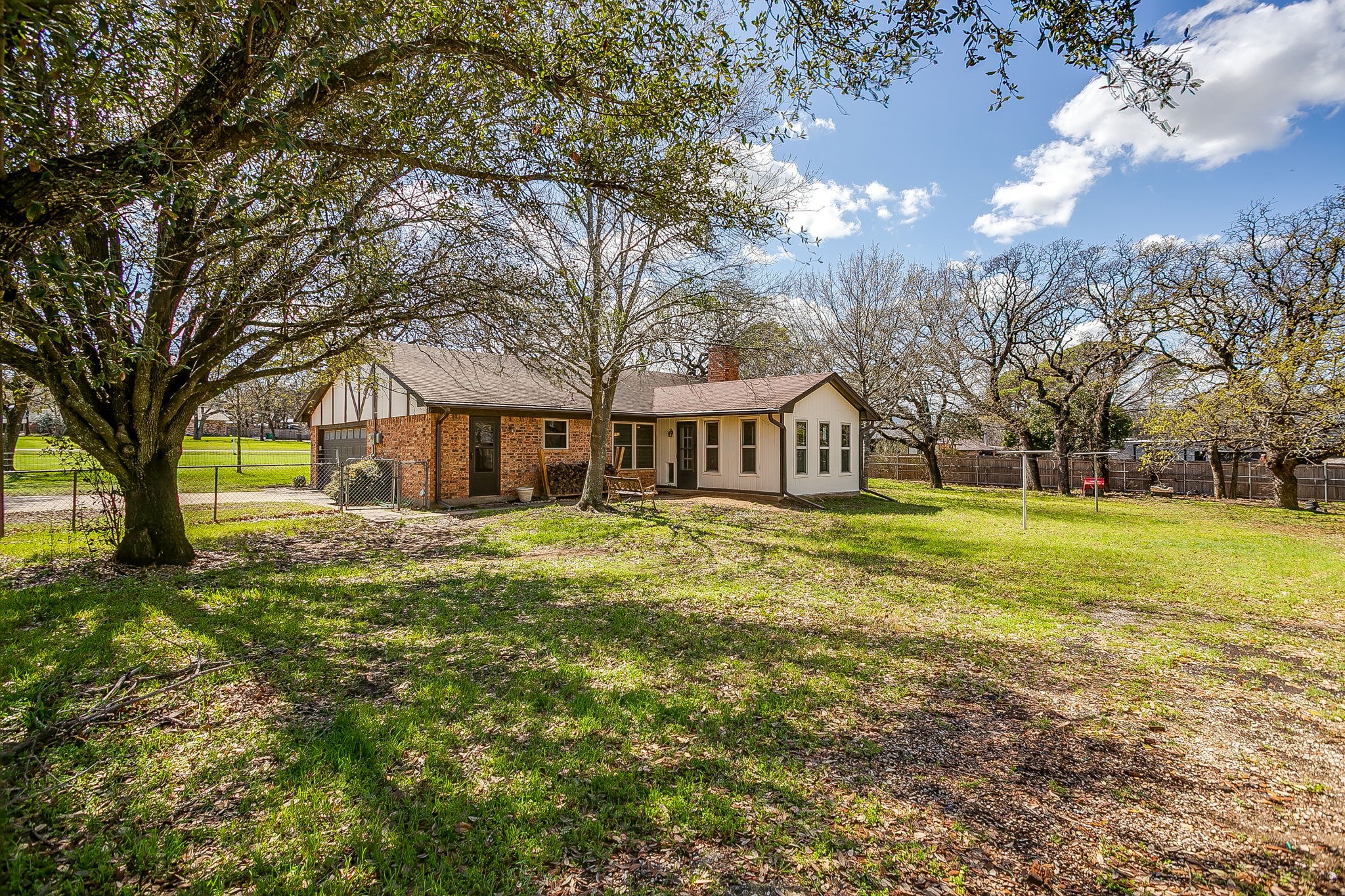 620 Donna Court Burleson TX 76028