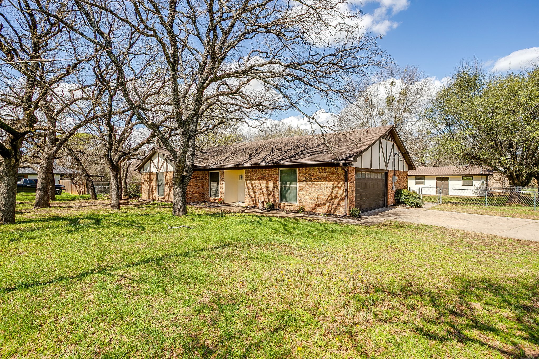 620 Donna Court Burleson TX 76028