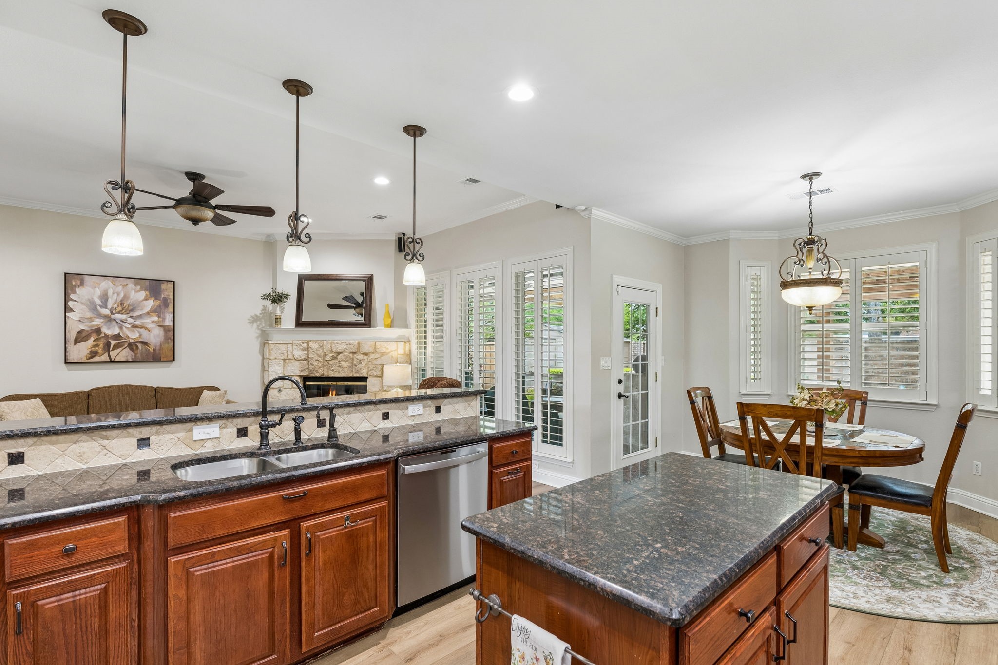 6501 Falcon Crest Lane Sachse TX 75048