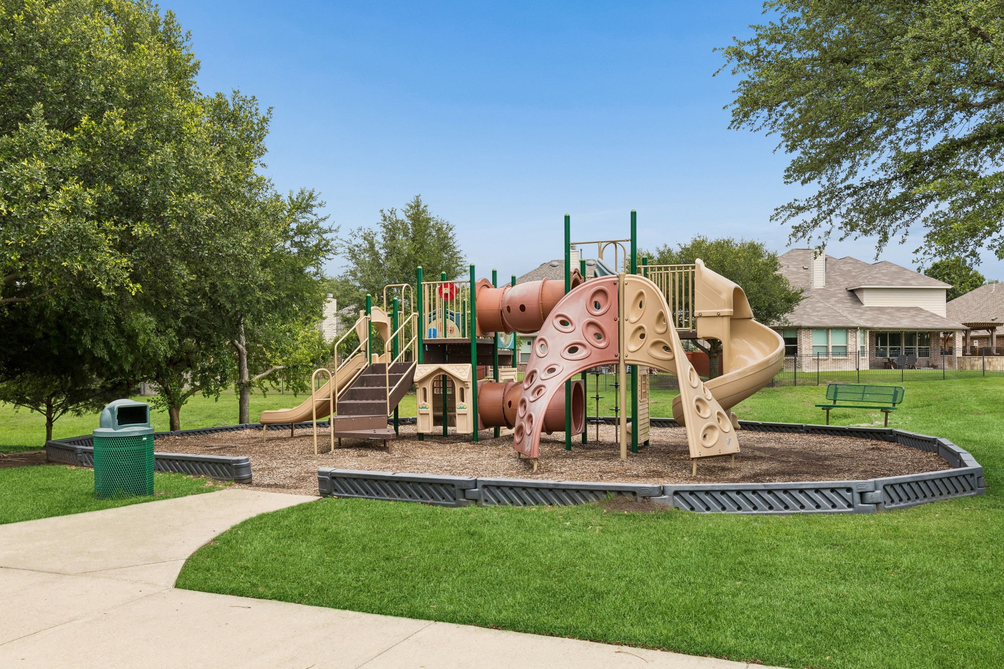 6501 Falcon Crest Lane Sachse TX 75048