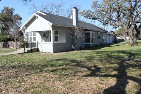 1800 S China Street Brady TX 76825