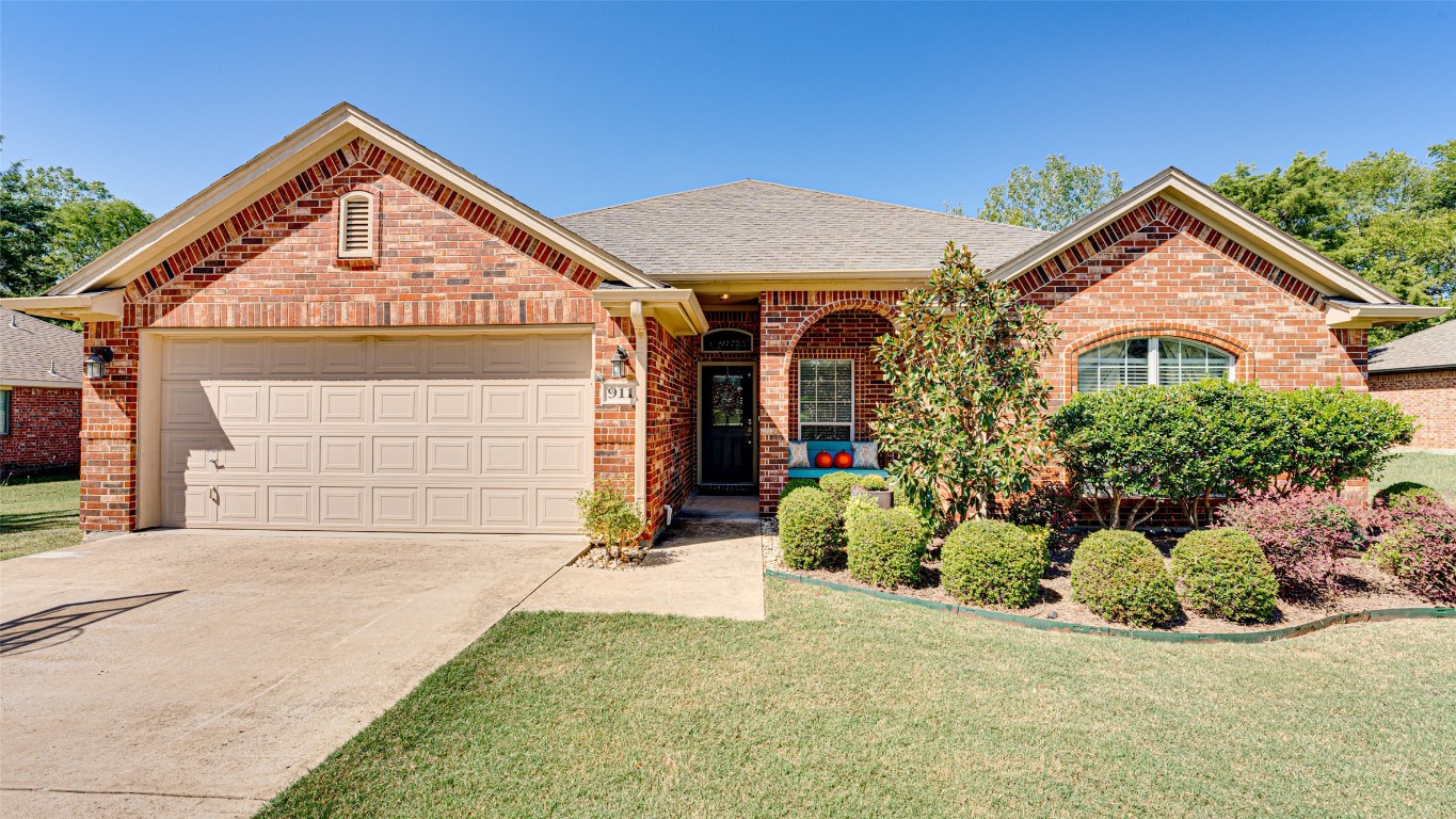 911 New York Avenue Midlothian TX 76065