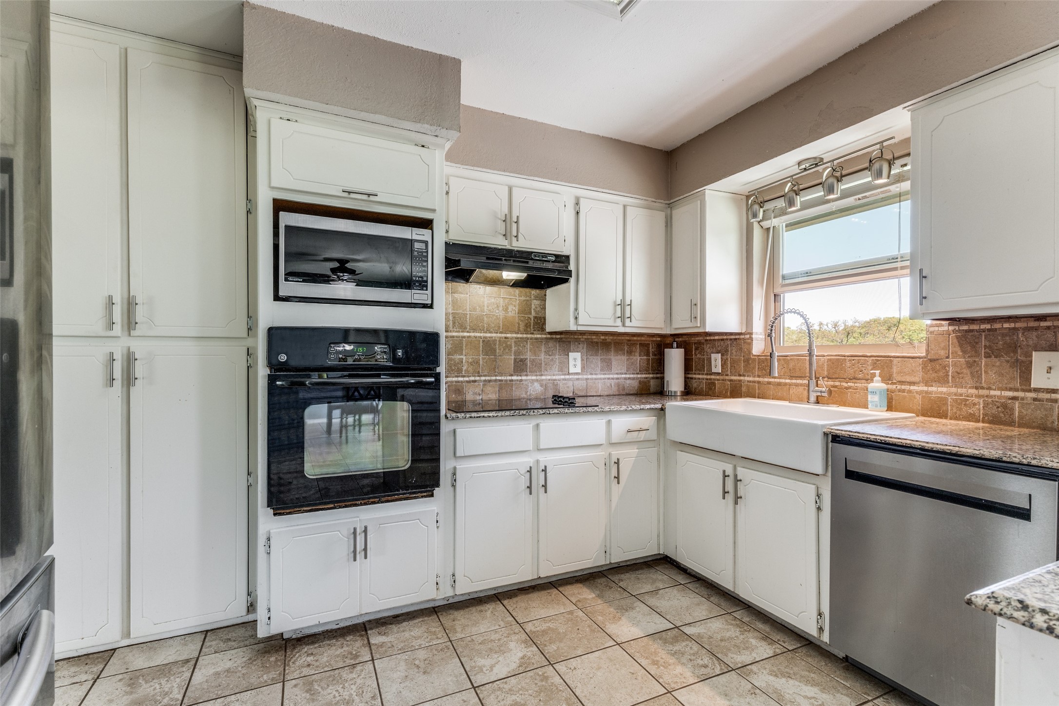 1232 County Road 4371 Decatur TX 76234