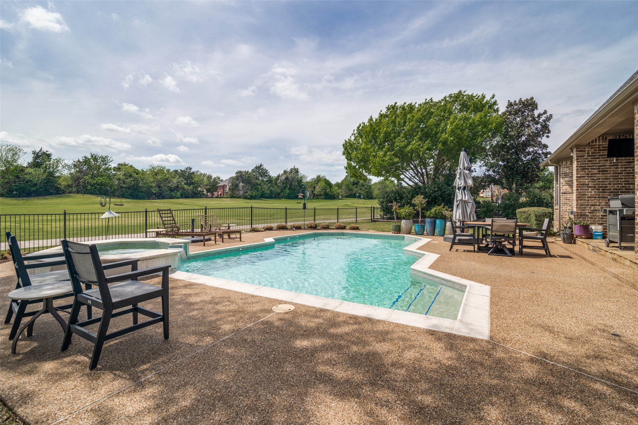 2332 Fairway Circle Heath TX 75032