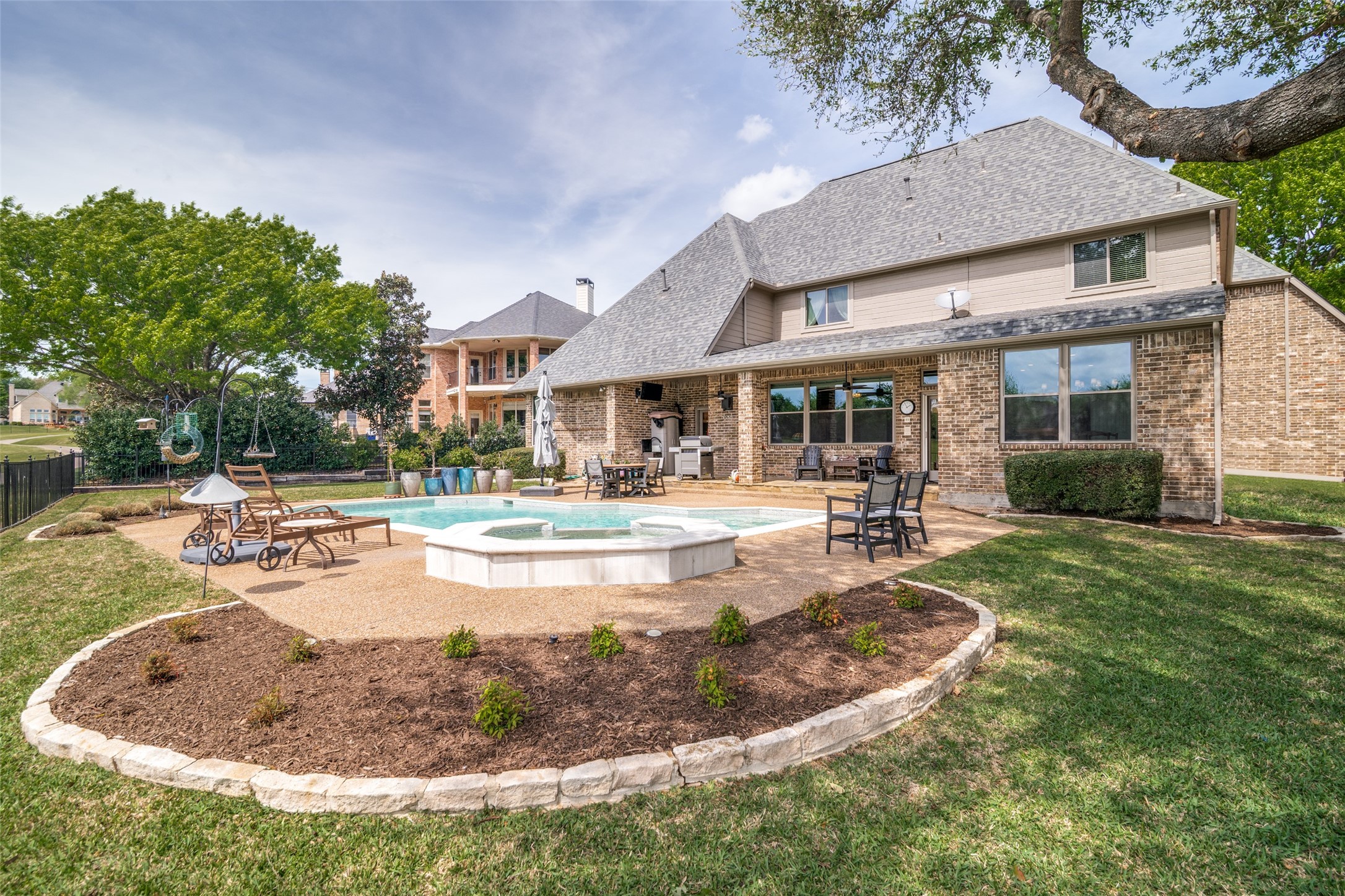 2332 Fairway Circle Heath TX 75032