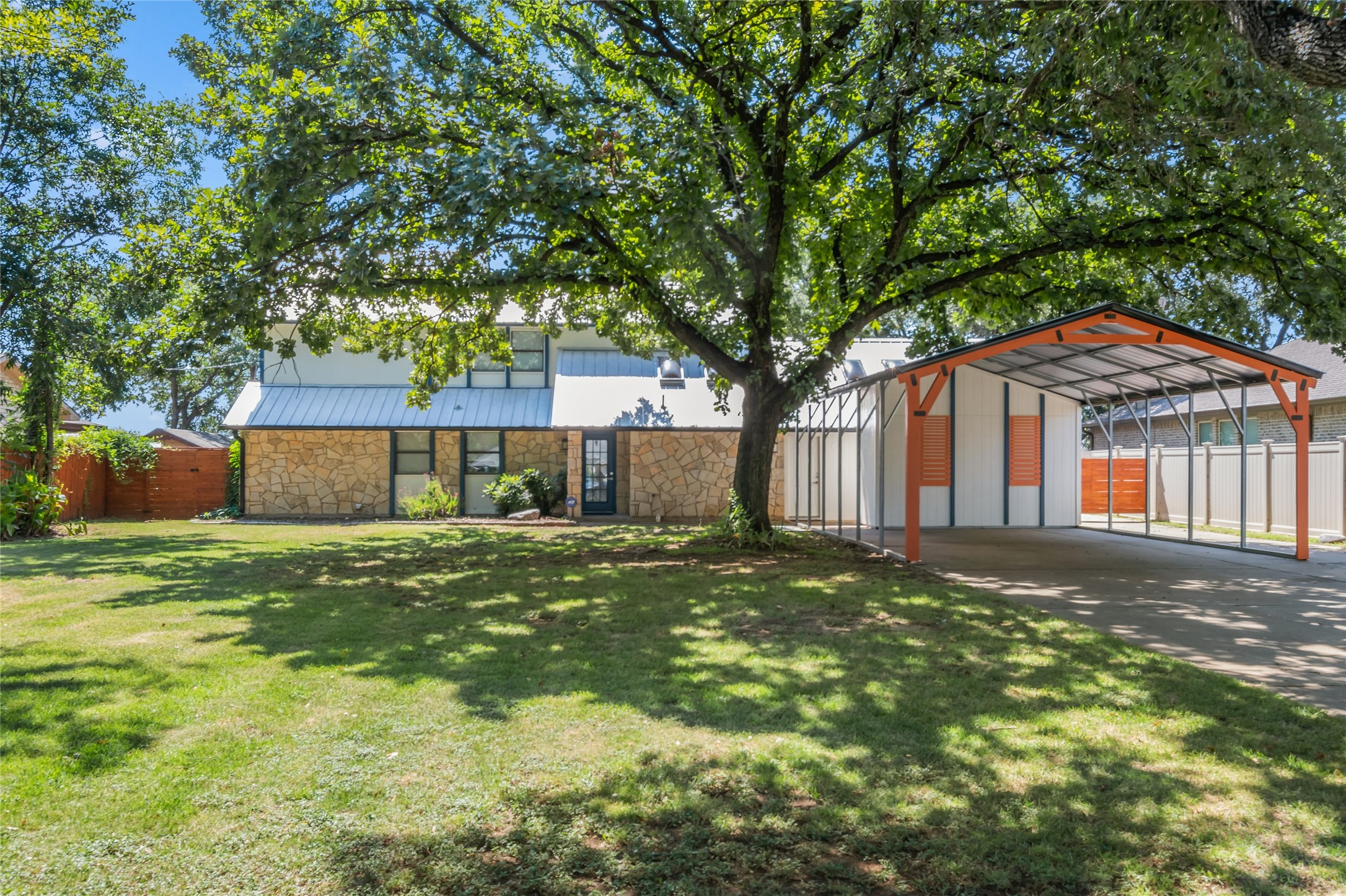217 Casas Del Sur Street Granbury TX 76049