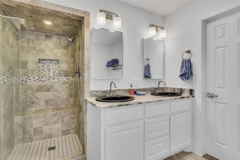 217 Casas Del Sur Street Granbury TX 76049