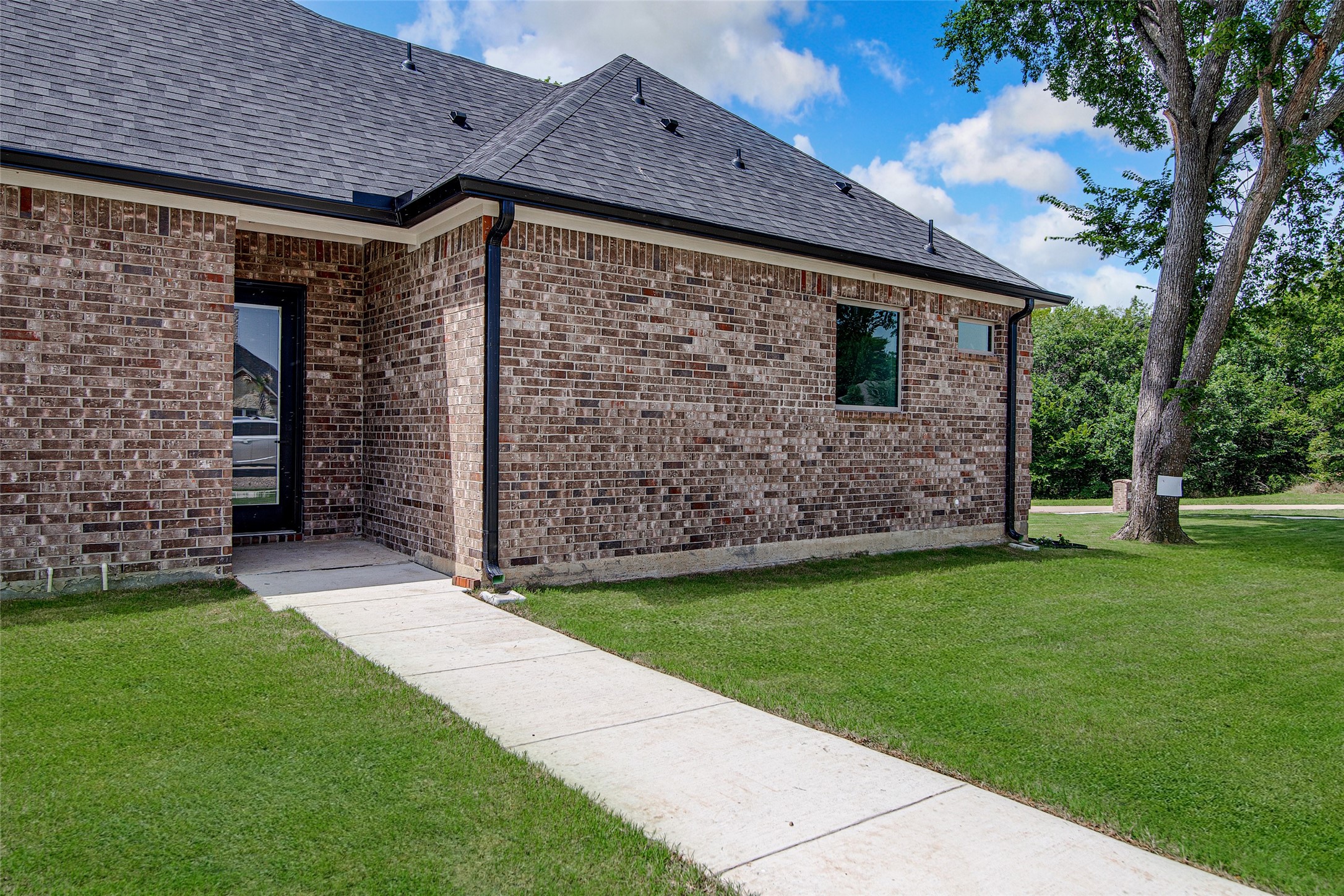 1020 Royal Lytham Court Grand Prairie TX 75104