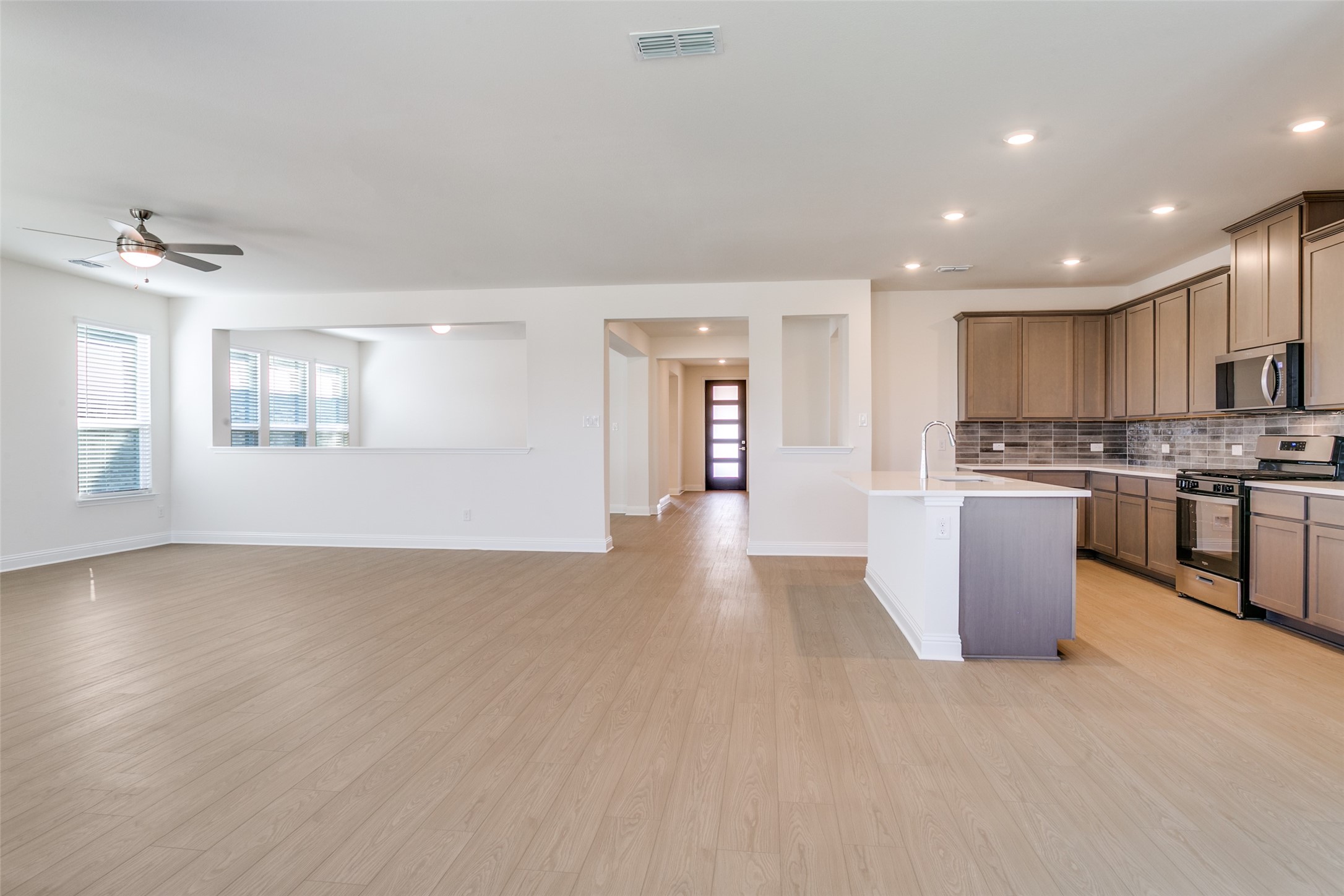 102 Hudson Lane Justin TX 76247