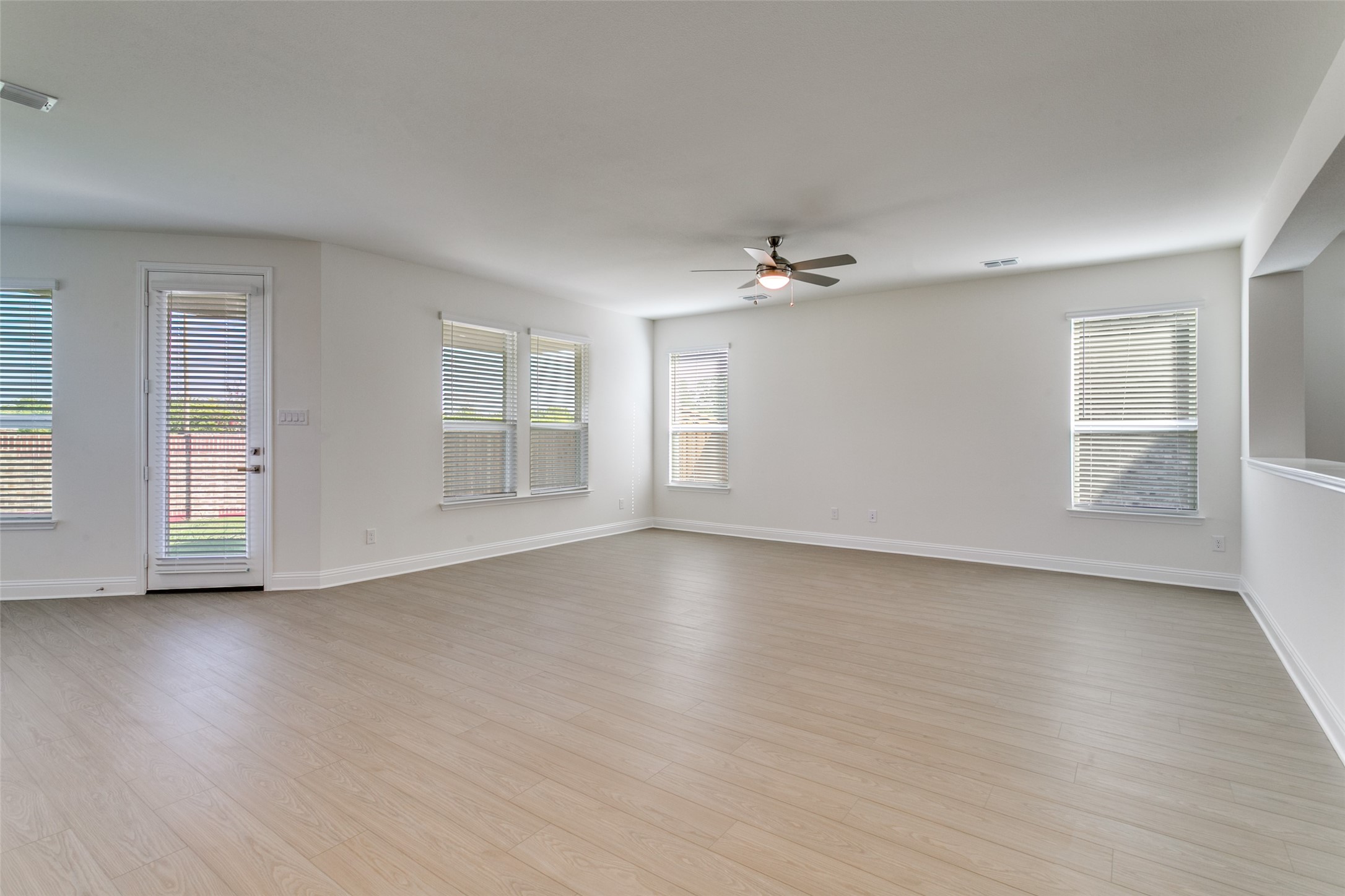 102 Hudson Lane Justin TX 76247