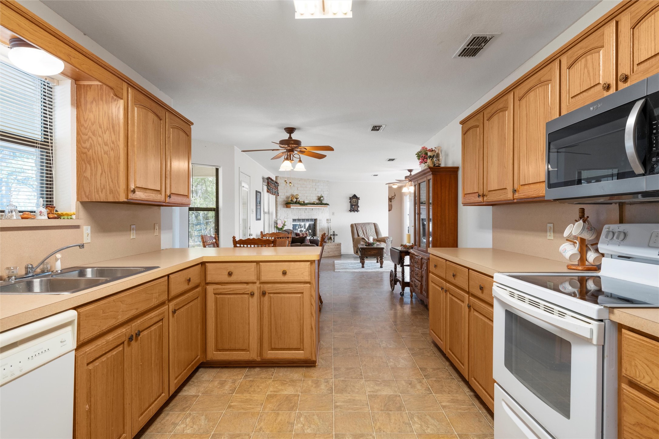 2767 Highway 174 Kopperl TX 76652