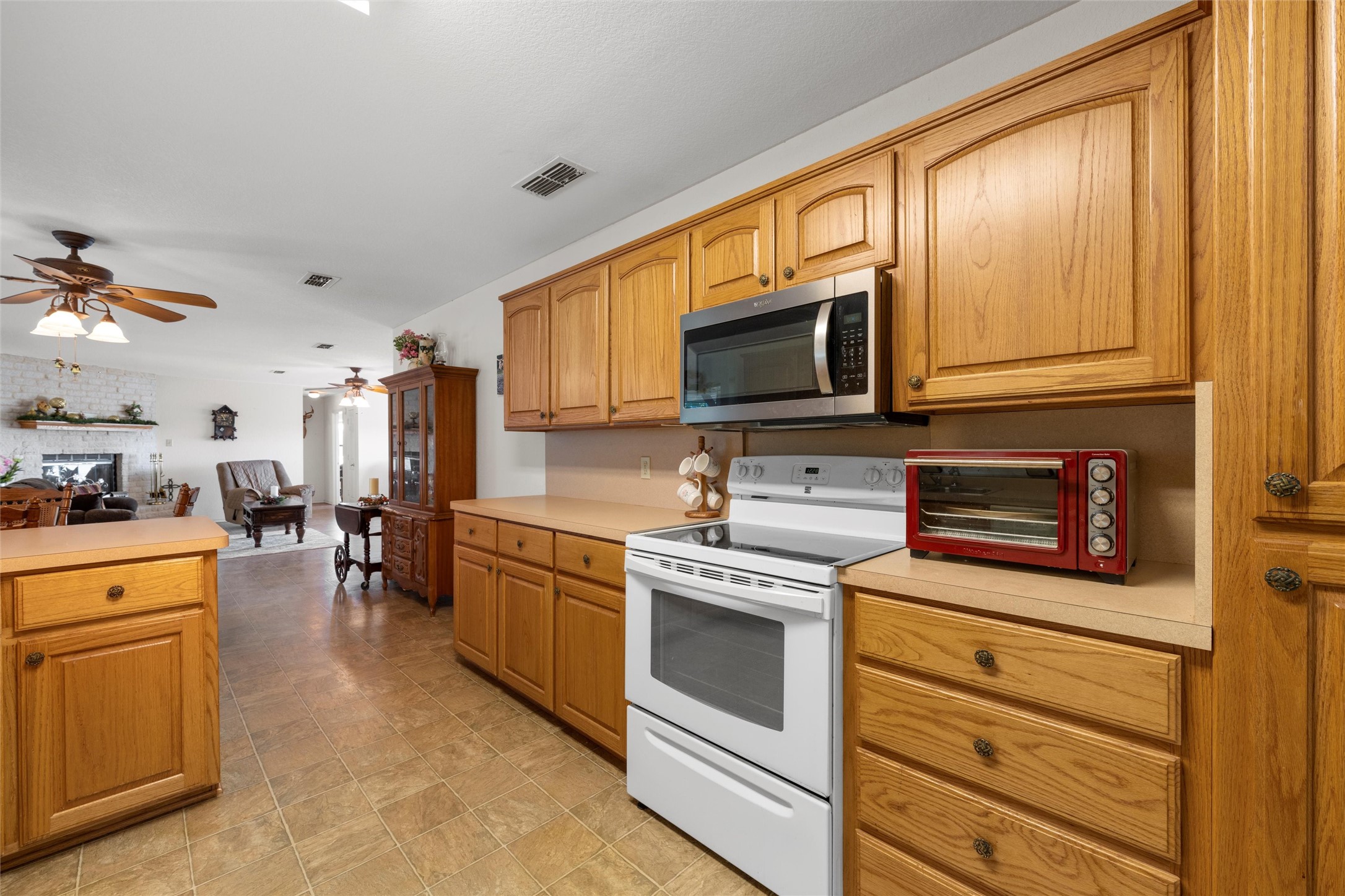 2767 Highway 174 Kopperl TX 76652