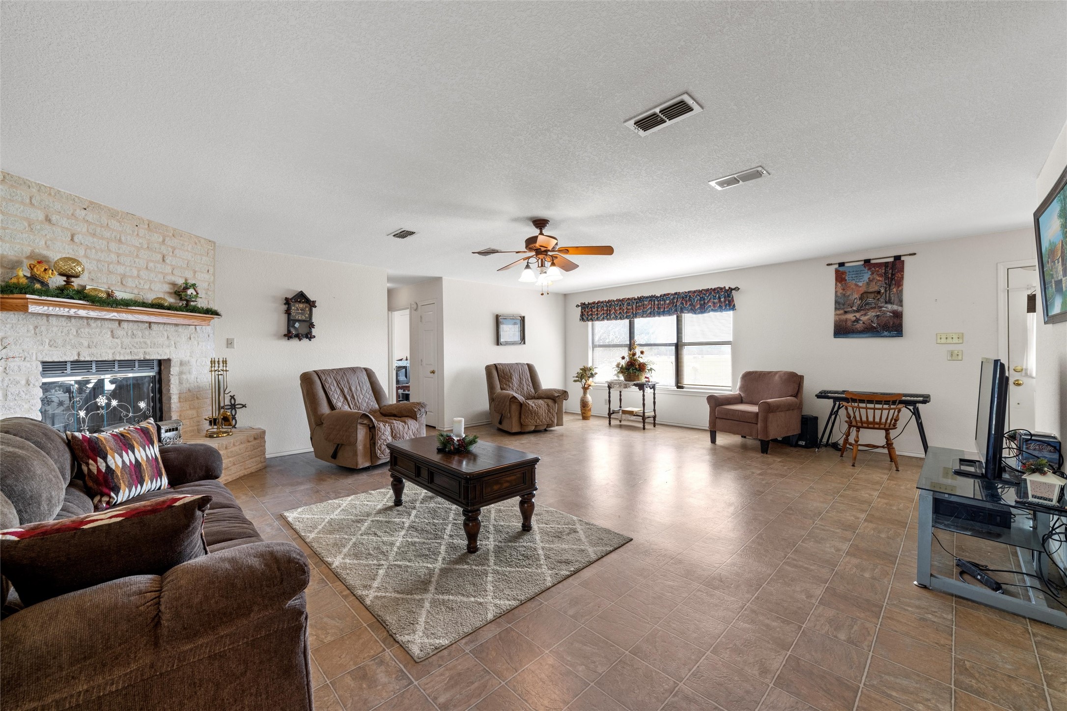 2767 Highway 174 Kopperl TX 76652
