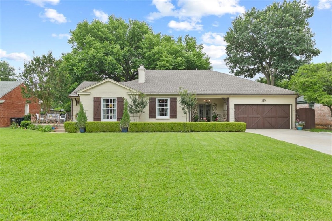 6127 Locke Avenue Fort Worth TX 76116