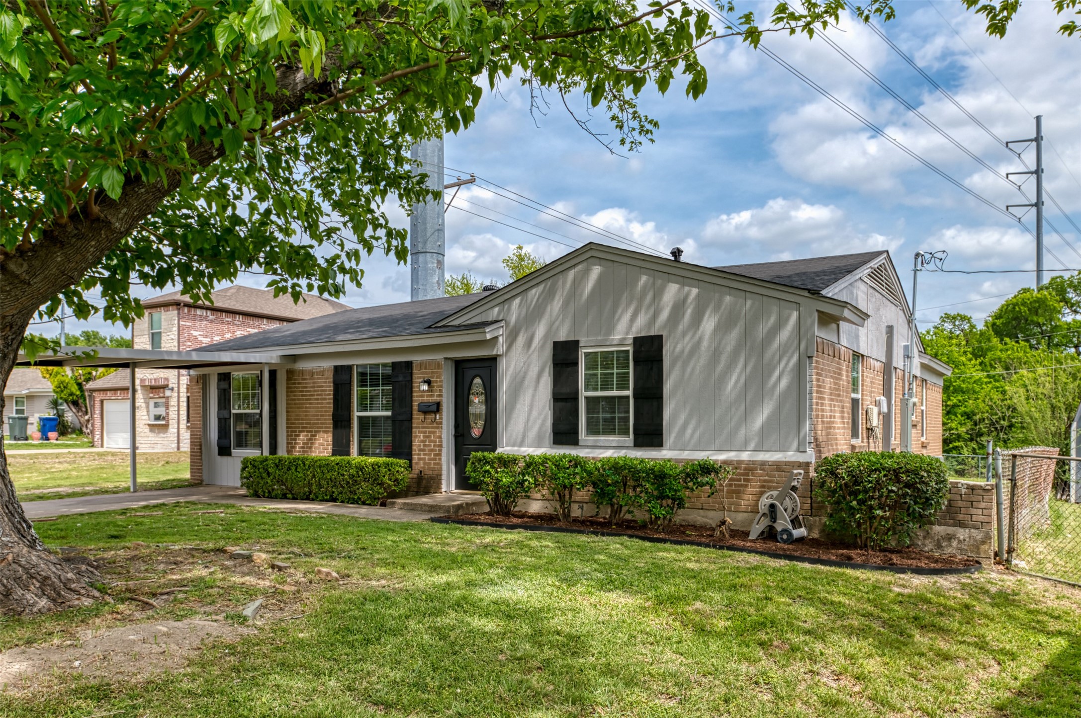 502 Davidson Drive Garland TX 75040