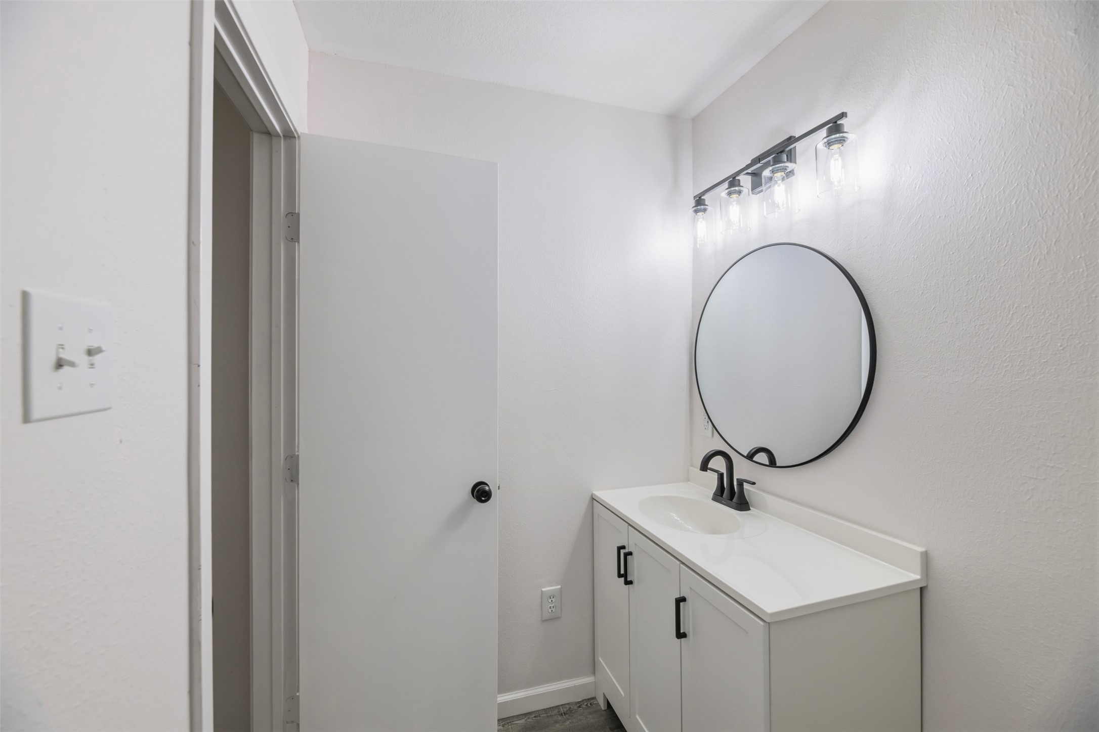 502 Davidson Drive Garland TX 75040