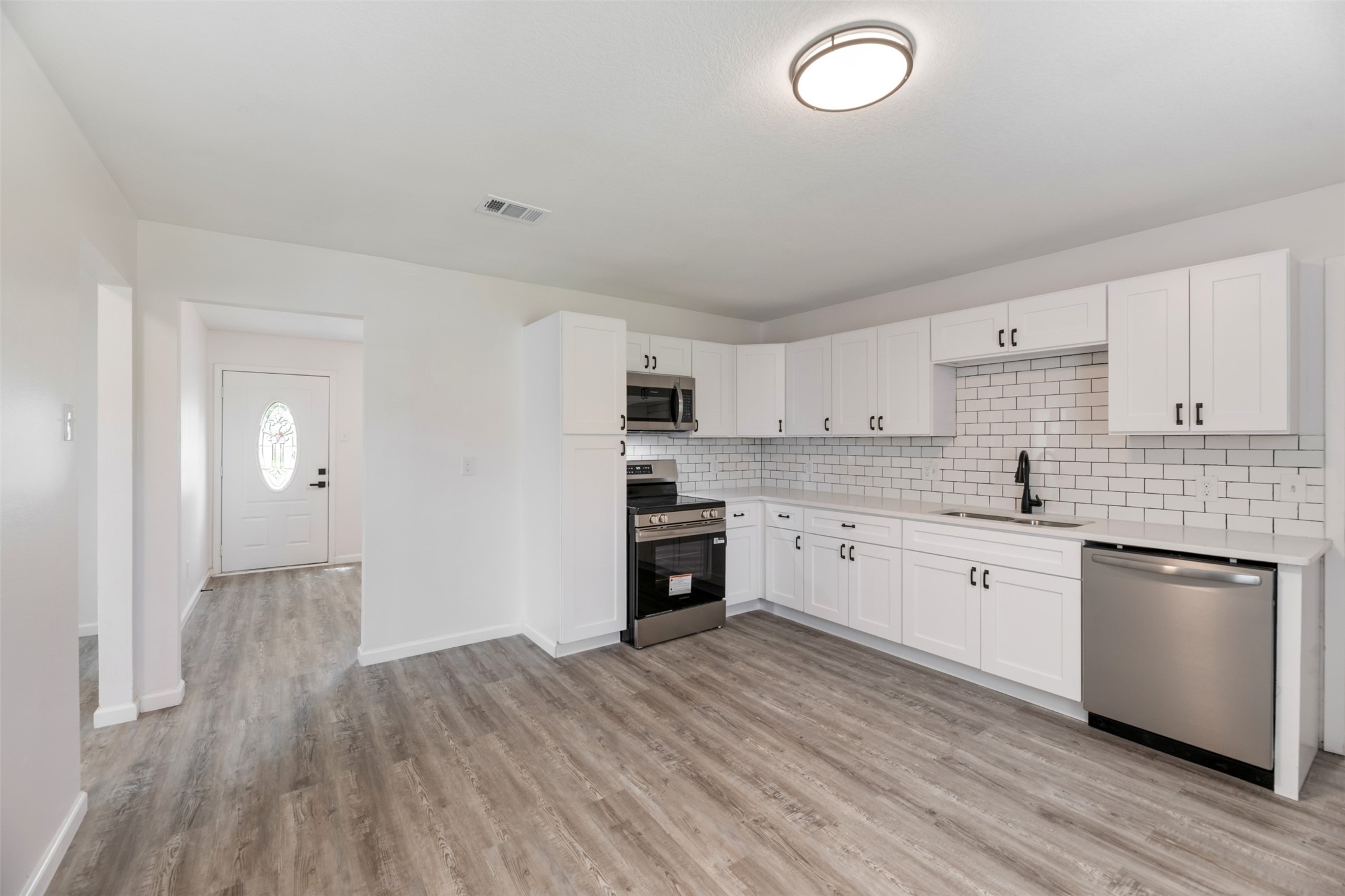 502 Davidson Drive Garland TX 75040