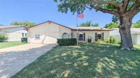 1107 Waverly Drive Arlington TX 76015