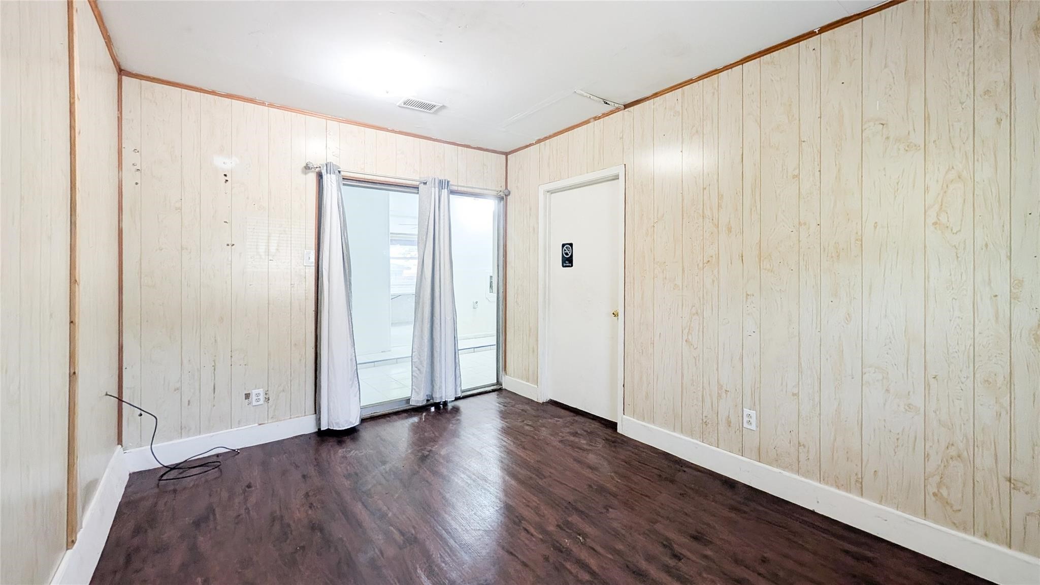 1107 Waverly Drive Arlington TX 76015
