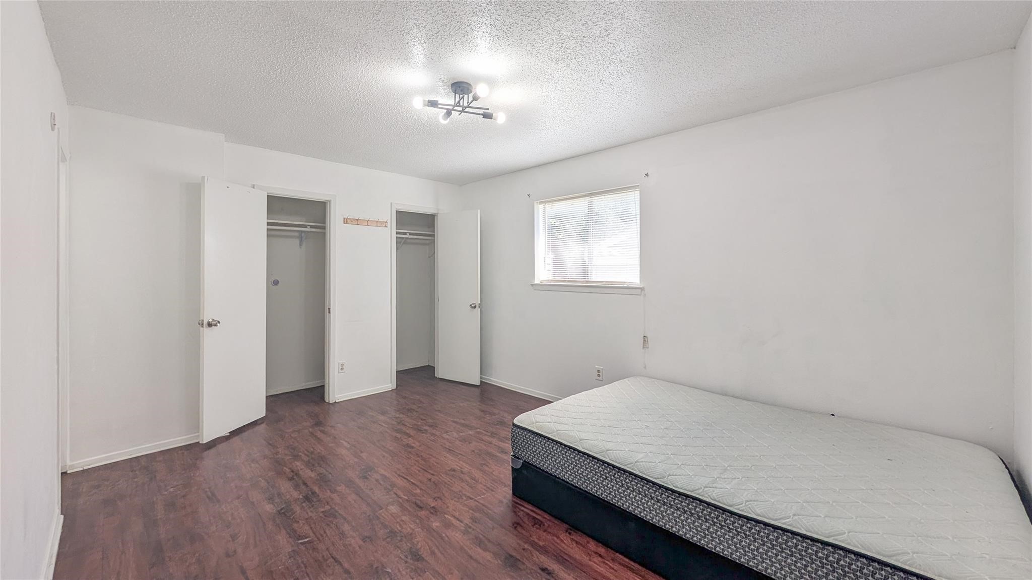 1107 Waverly Drive Arlington TX 76015