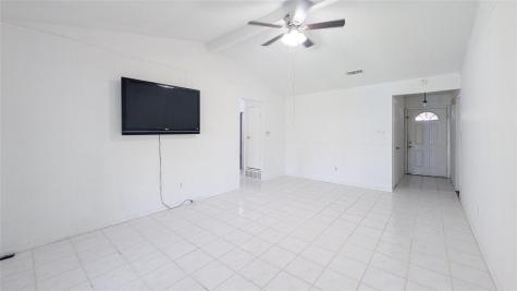 1107 Waverly Drive Arlington TX 76015